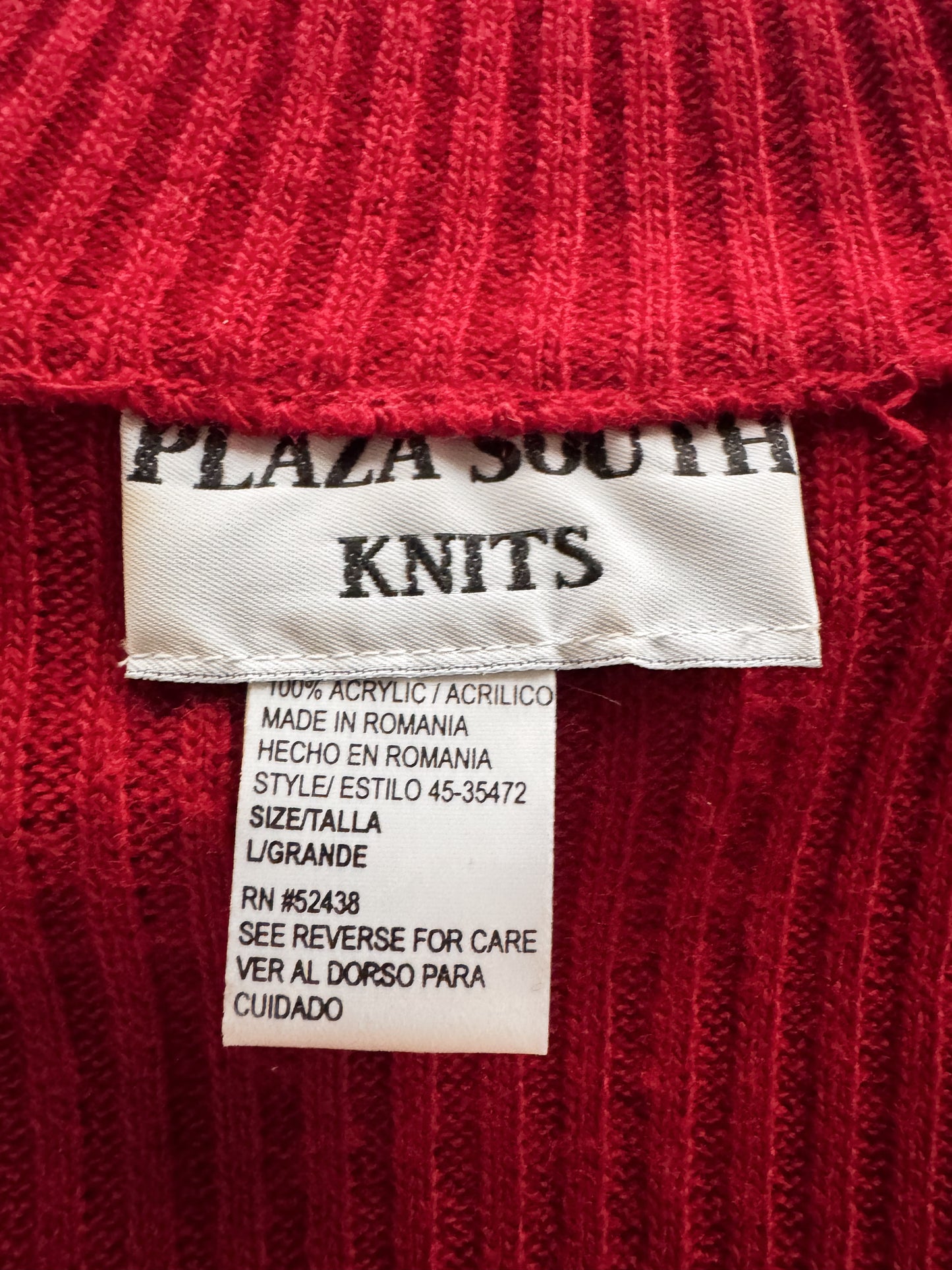 Plaza South Knits 90s Fringe Knit Sweater Set (M)