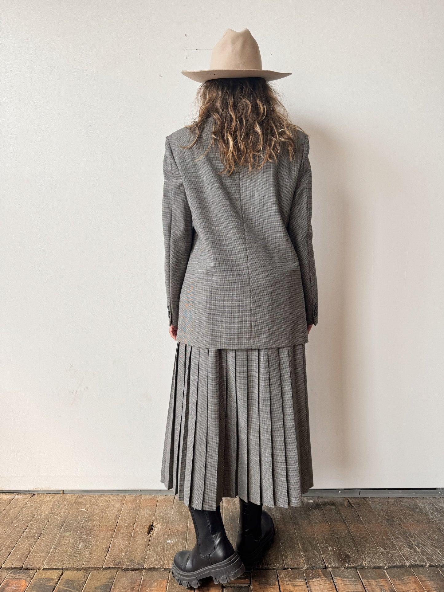 Houndstooth 90s Pleated Skirt with One Button Blazer Skirt Suits (28")