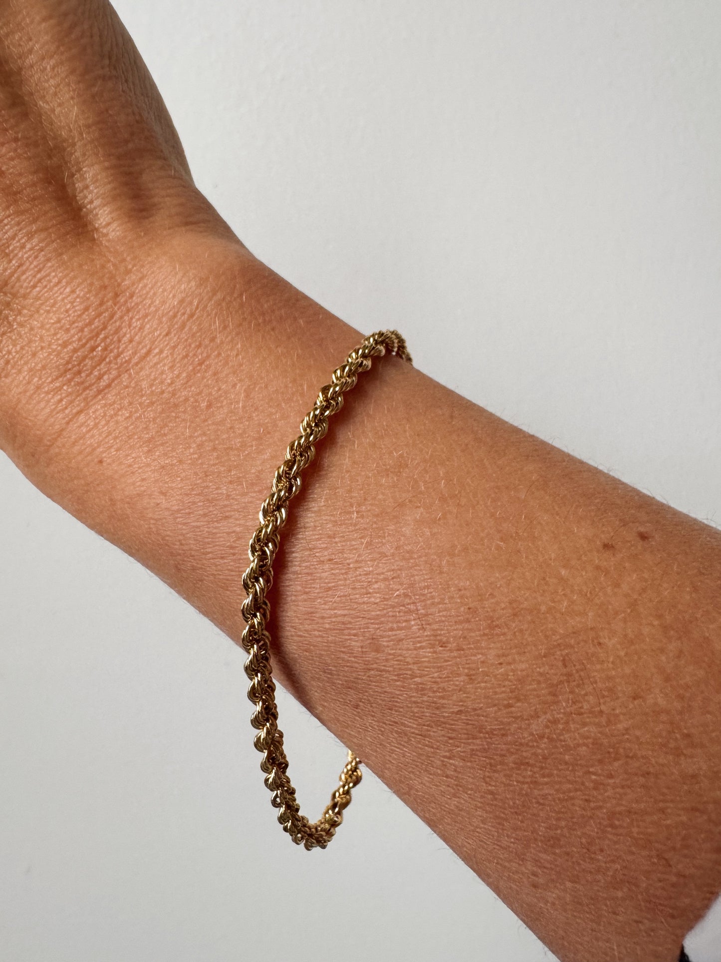 Gold Tone 8" Rope Bracelet