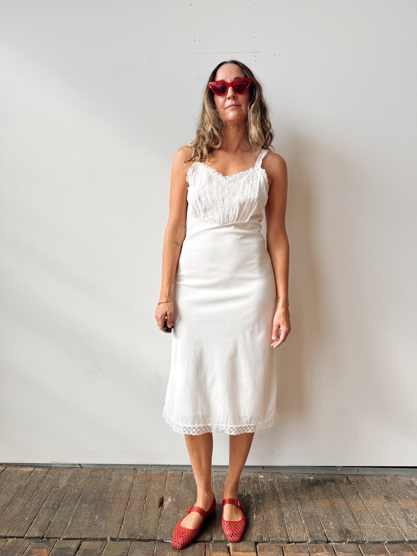 60s Vintage Embroidered White Slip Dress (M)