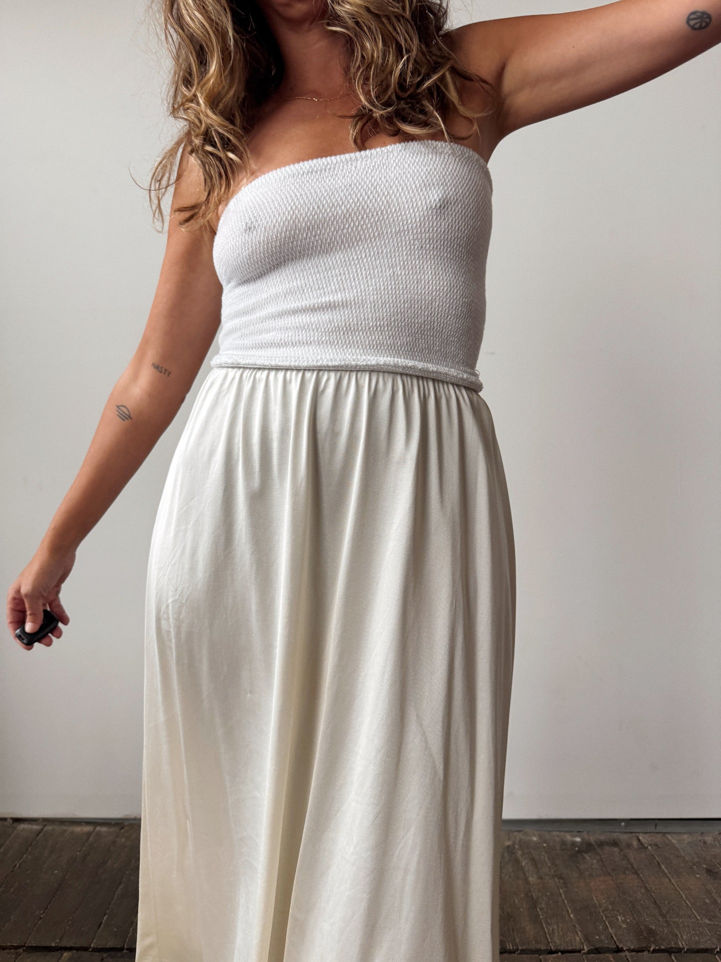 Cream Nylon Midi 70s Slip Skirt (M)
