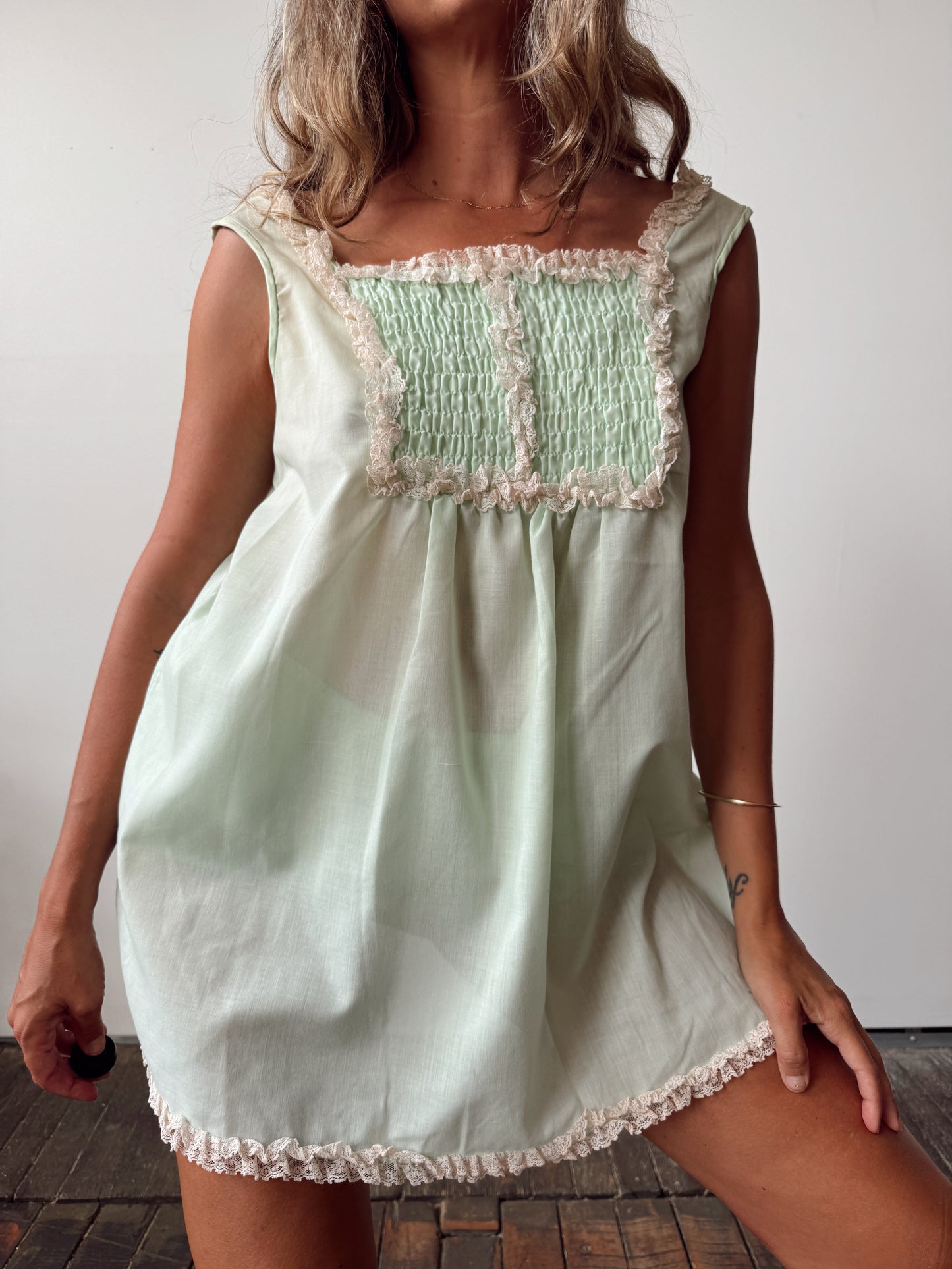 Sage Green 70s Sleep Ruffle Set (M)