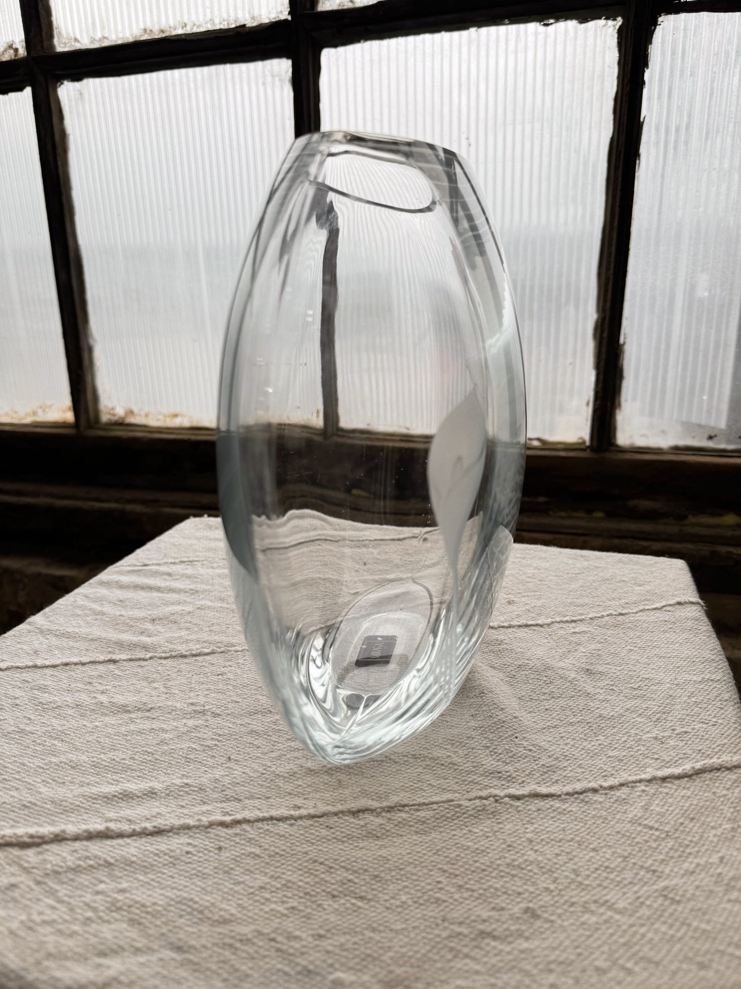 Mikasa Crystal Calla Lily Etched Oval Flower Vase