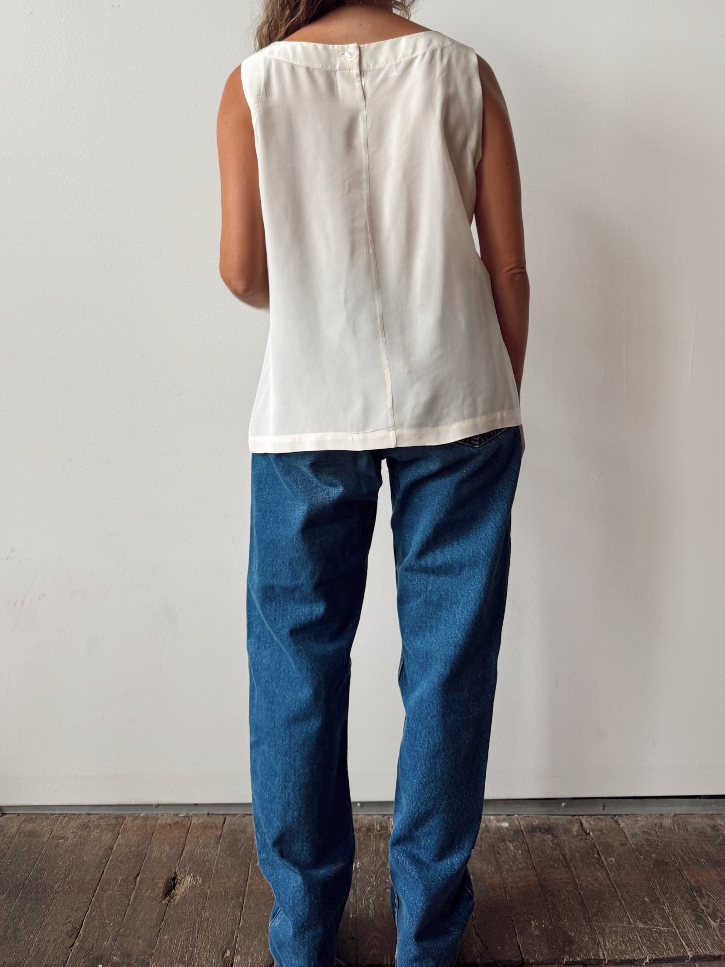 Silk 00s Ivory Studio Sleeveless Blouse (L)