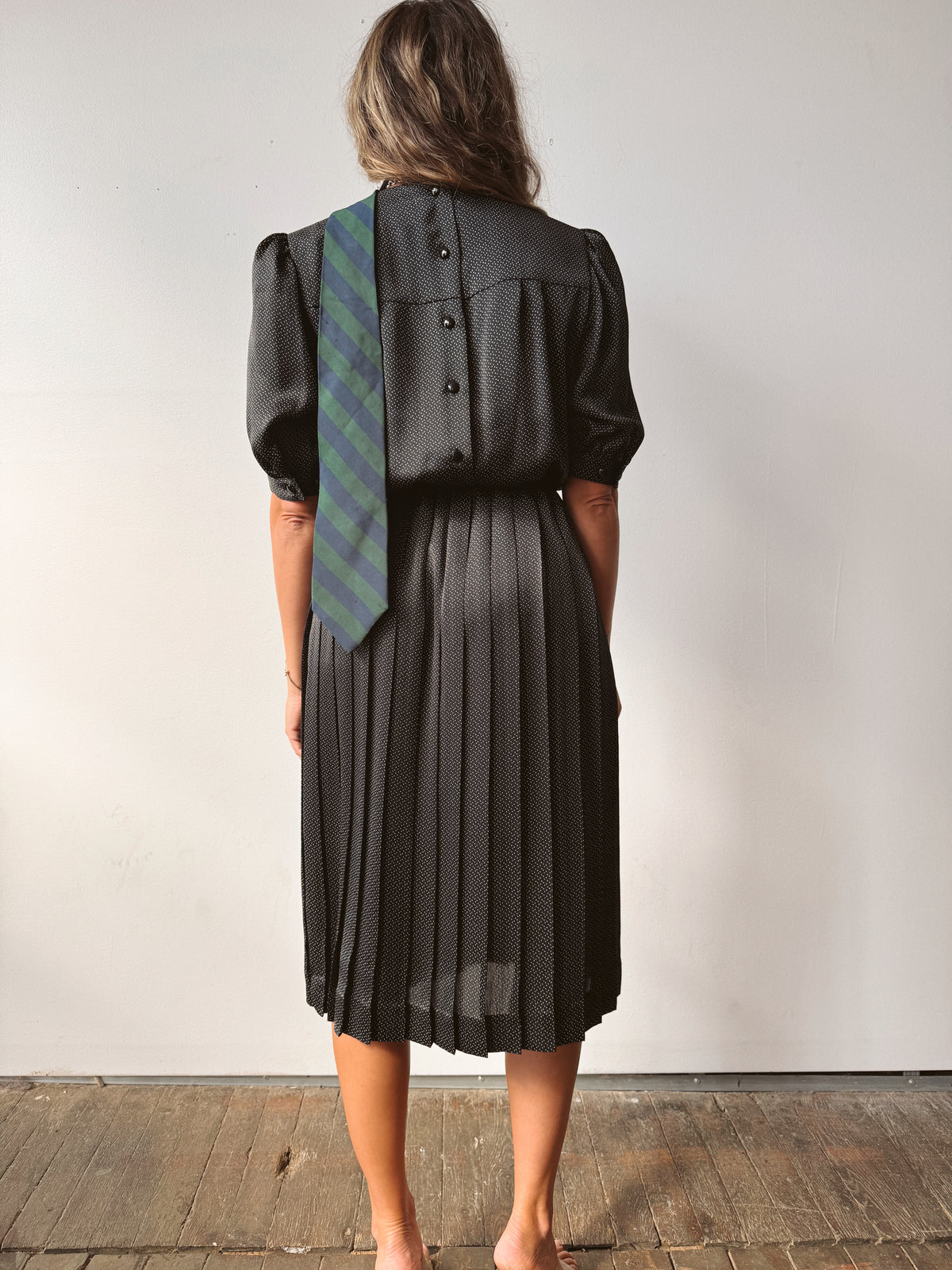 Ditzy Polka Dot Puff Sleeve 90s Pleat Dress (S)