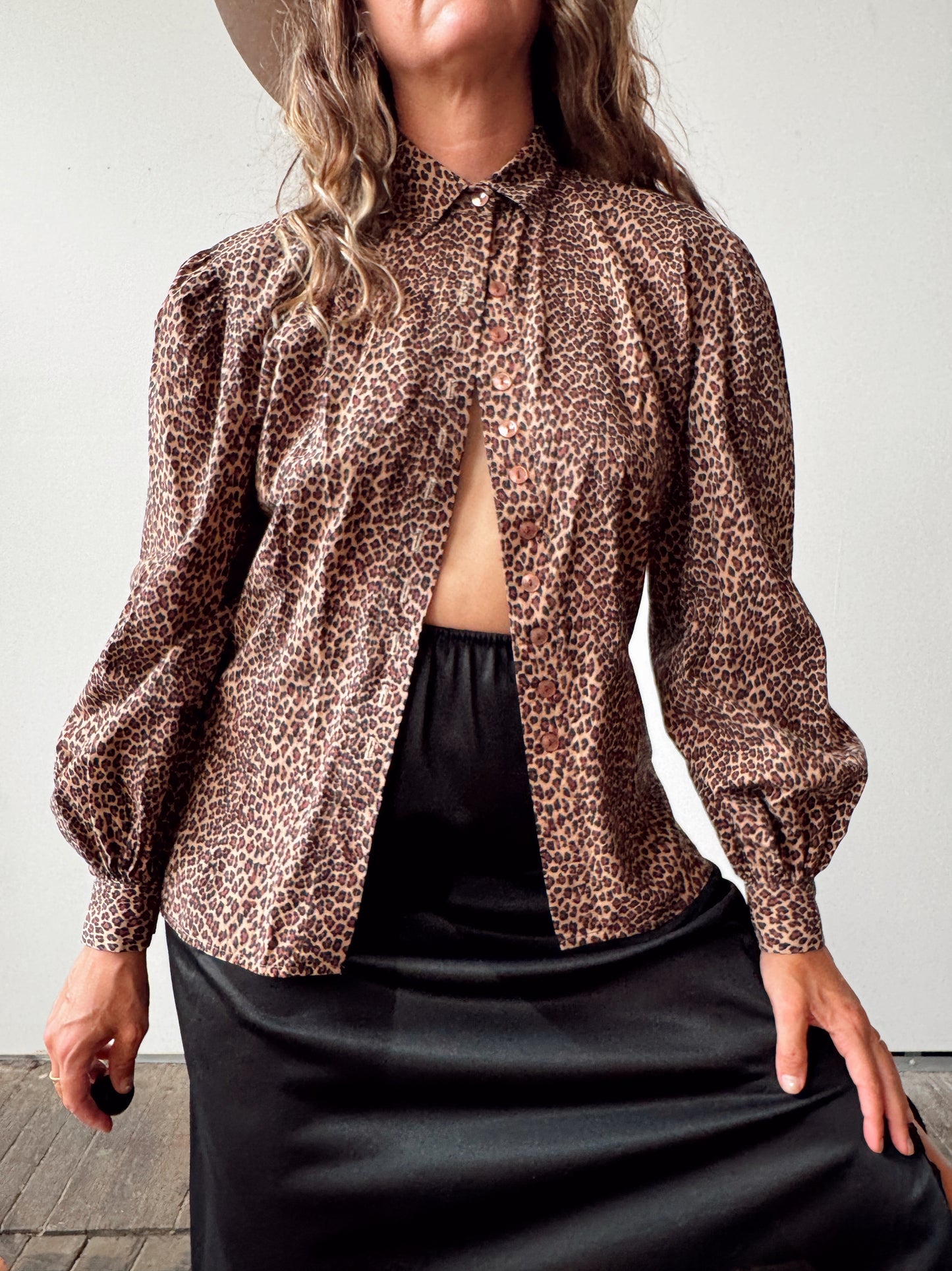 Norma Kamali 80s Leopard Vintage Blouse (M)