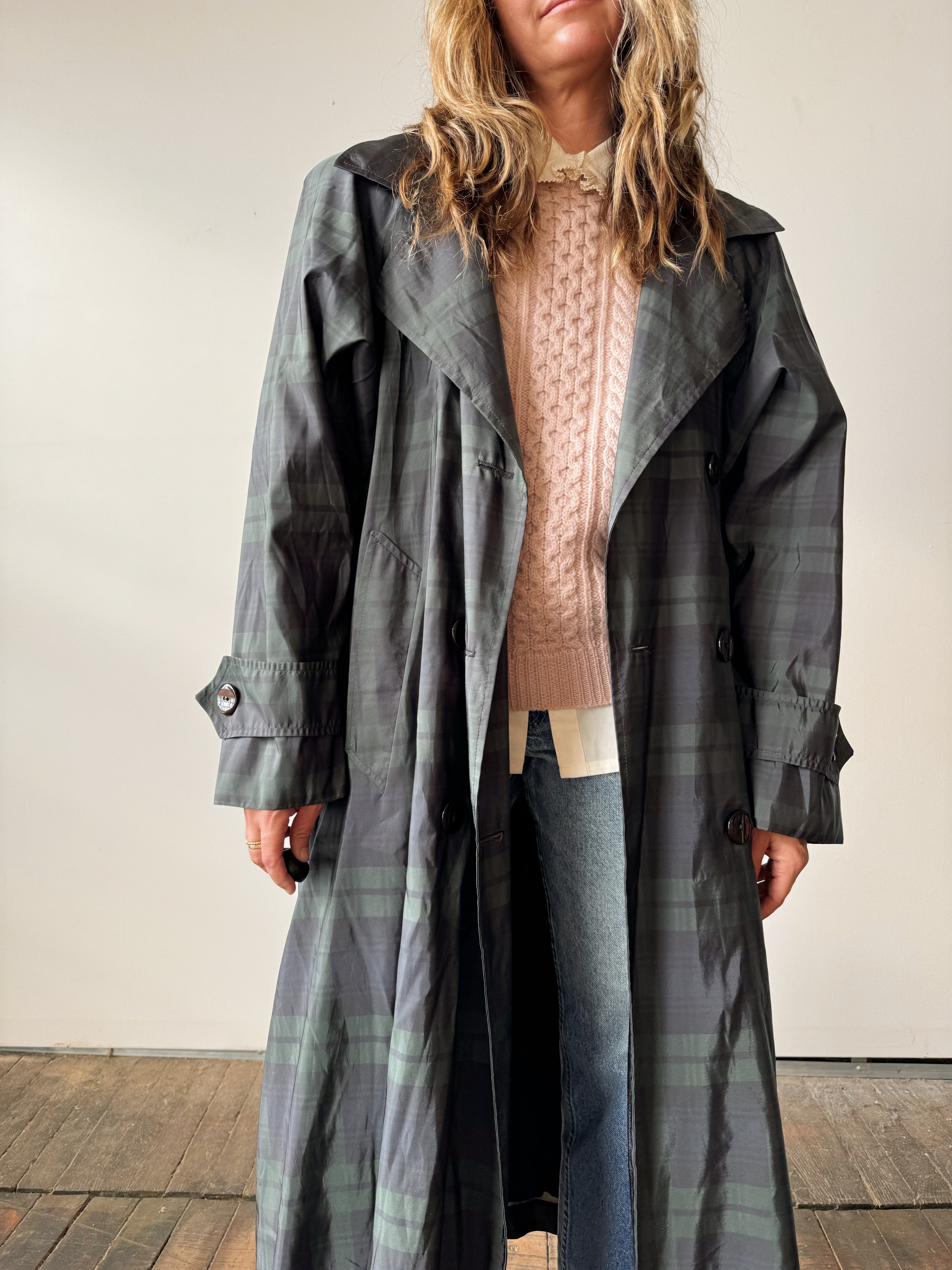 Plaid 90s Oversize Trench Coat (XL) – dry vtg and Plaid 90s Oversize Trench Coat (XL) – dry vtg and
