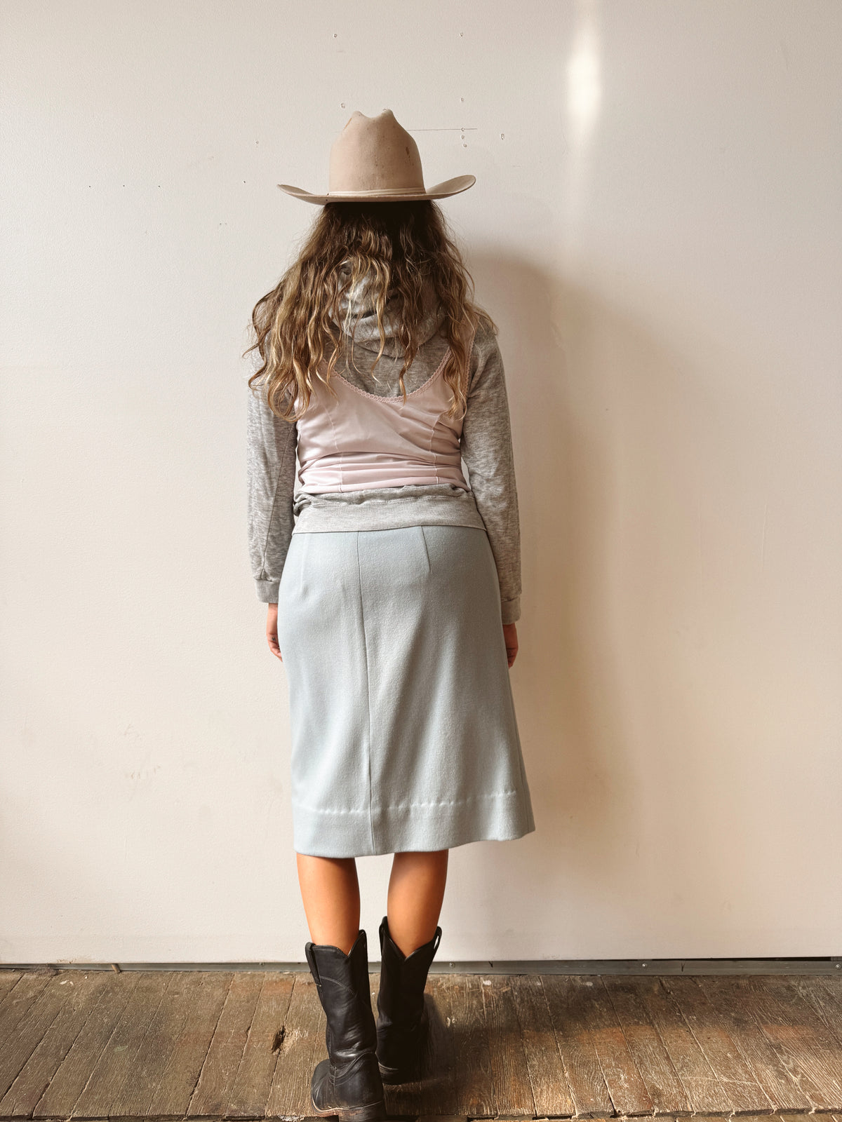 Light Blue Wool 60s Pencil Skirt (27")