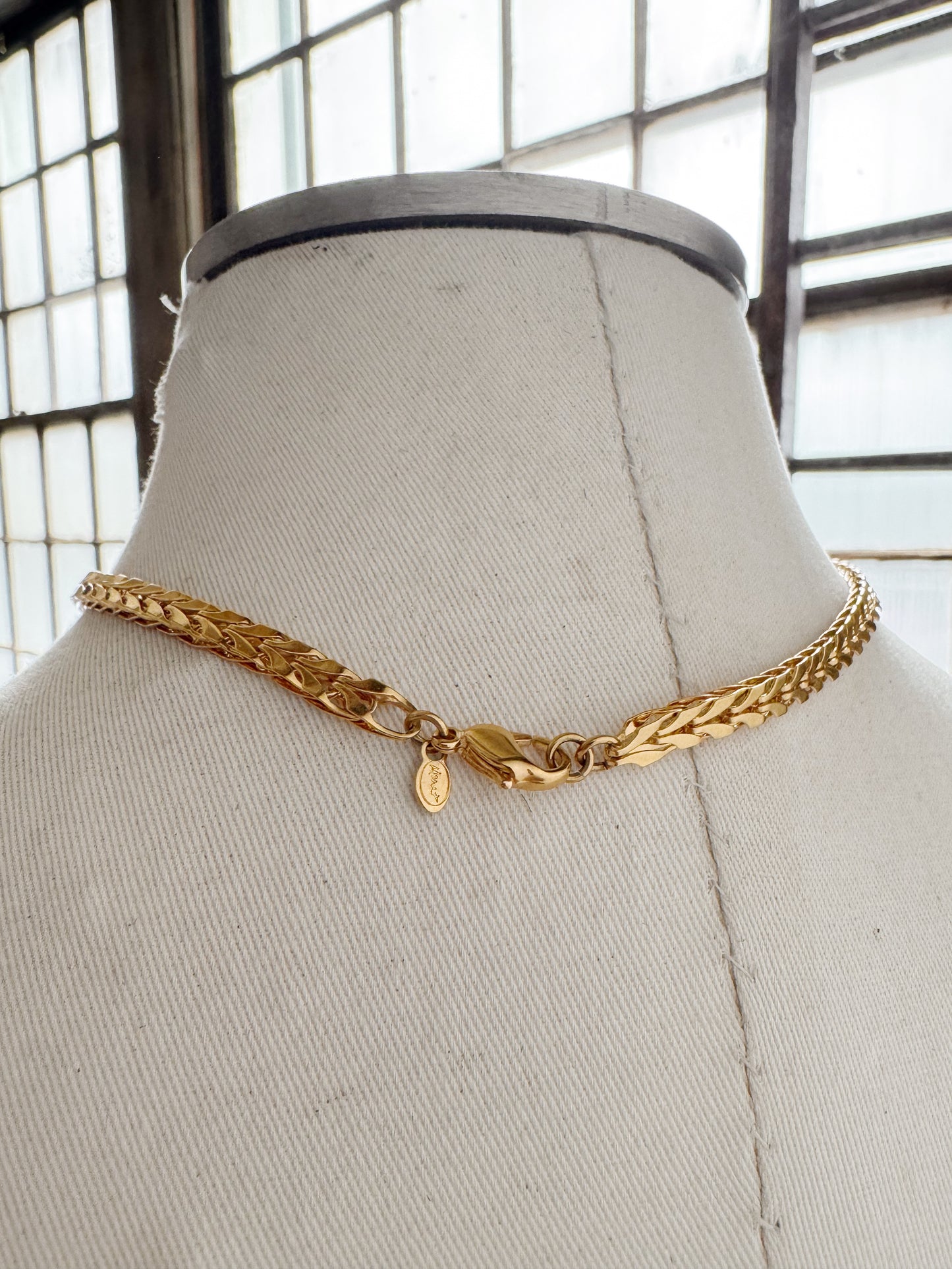 Flat Gold Tone 16" Necklace