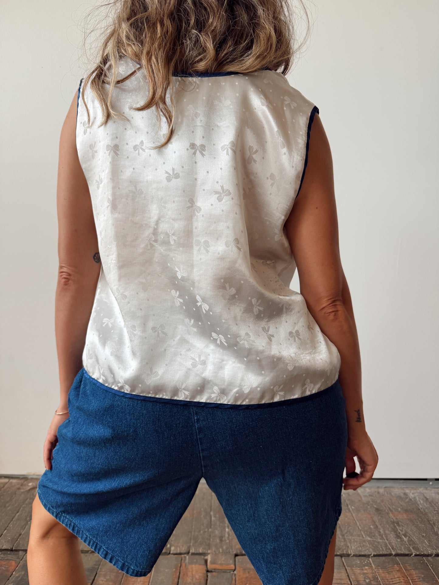 Bow Sateen 90s Sleeveless Tank (M)