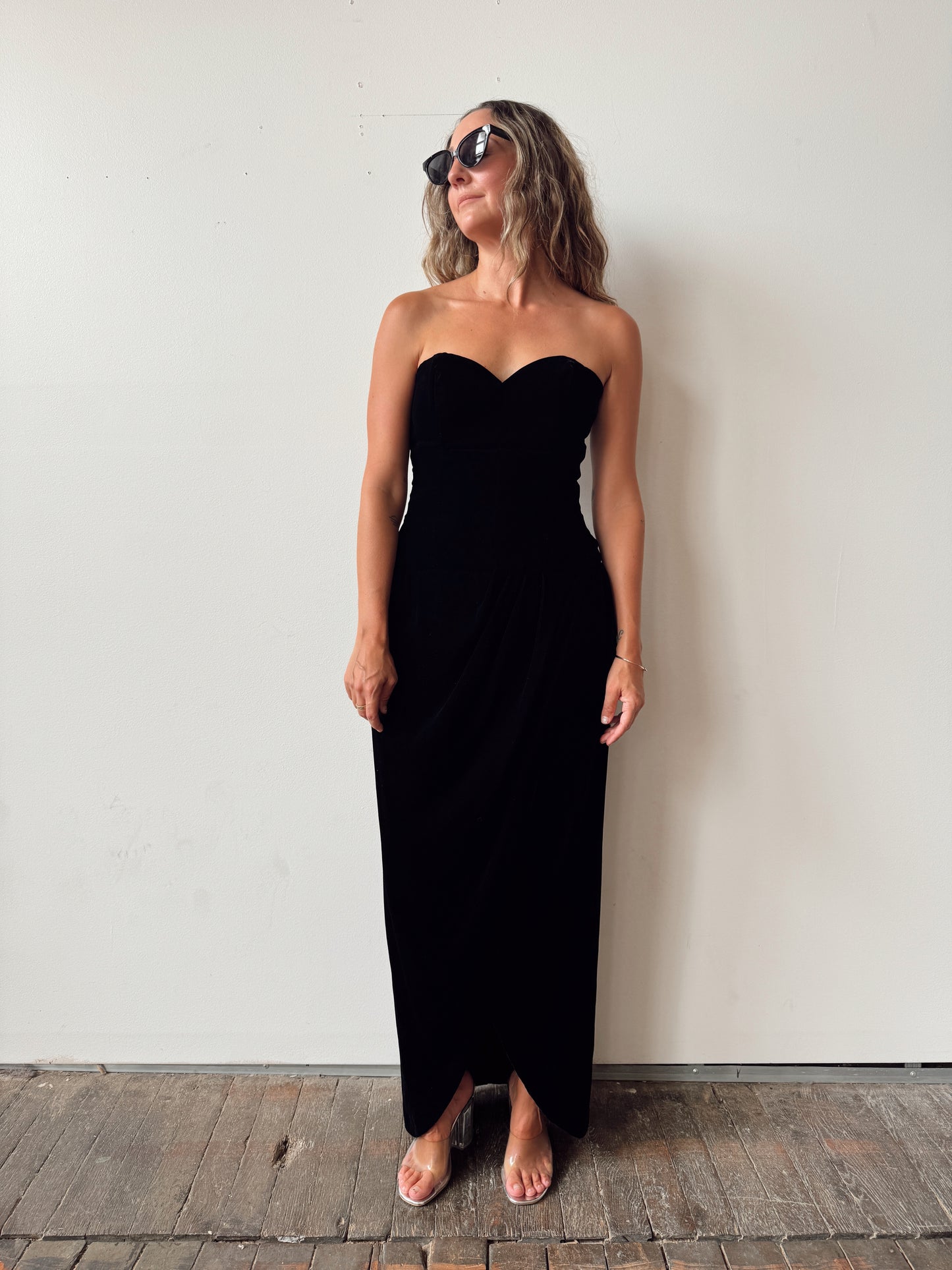 80s Vintage Victor Costa Strapless Velvet Draped Tulip Evening Dress (M)