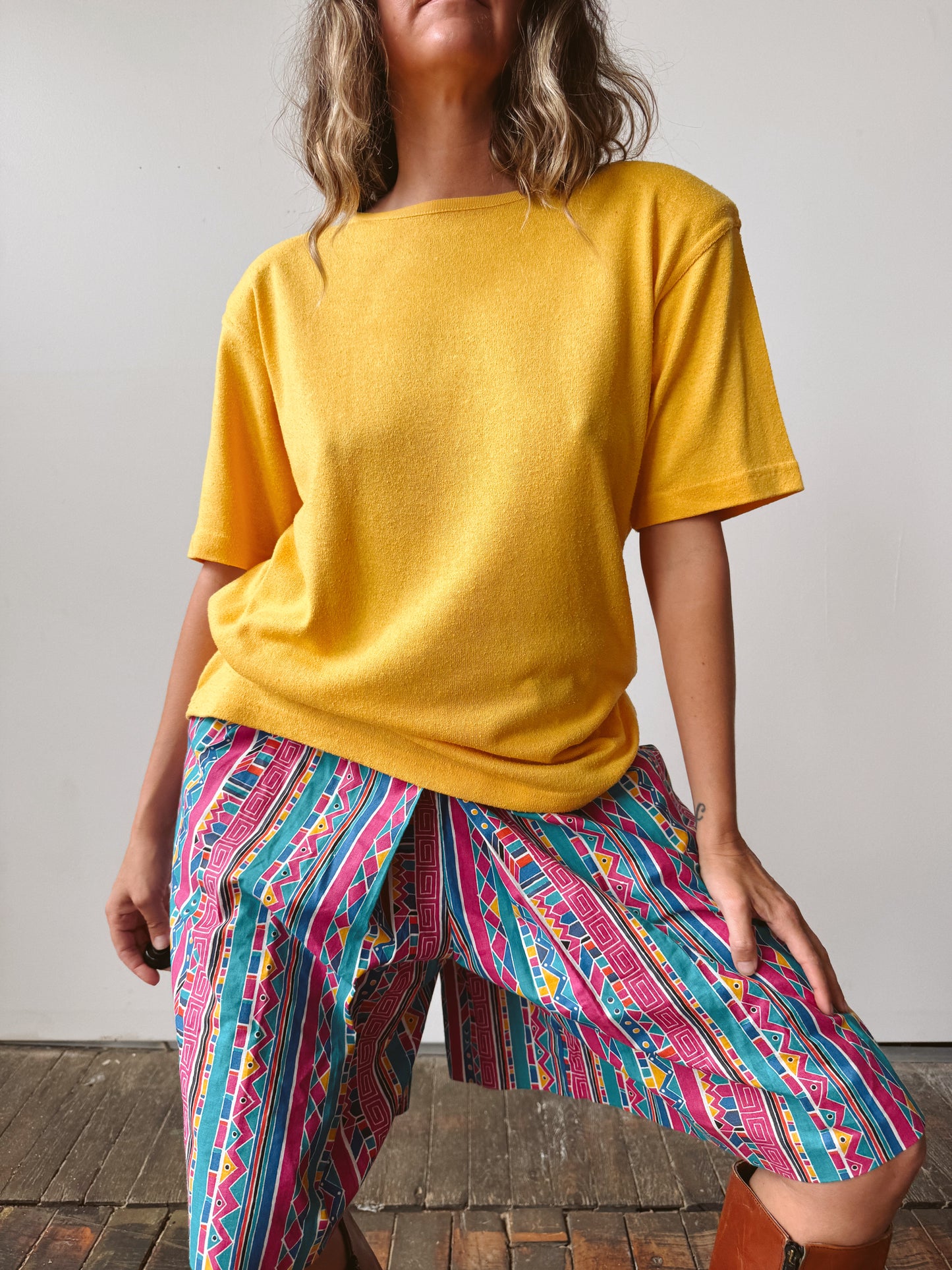 Textured 90s Silk Yellow Crewneck (M)