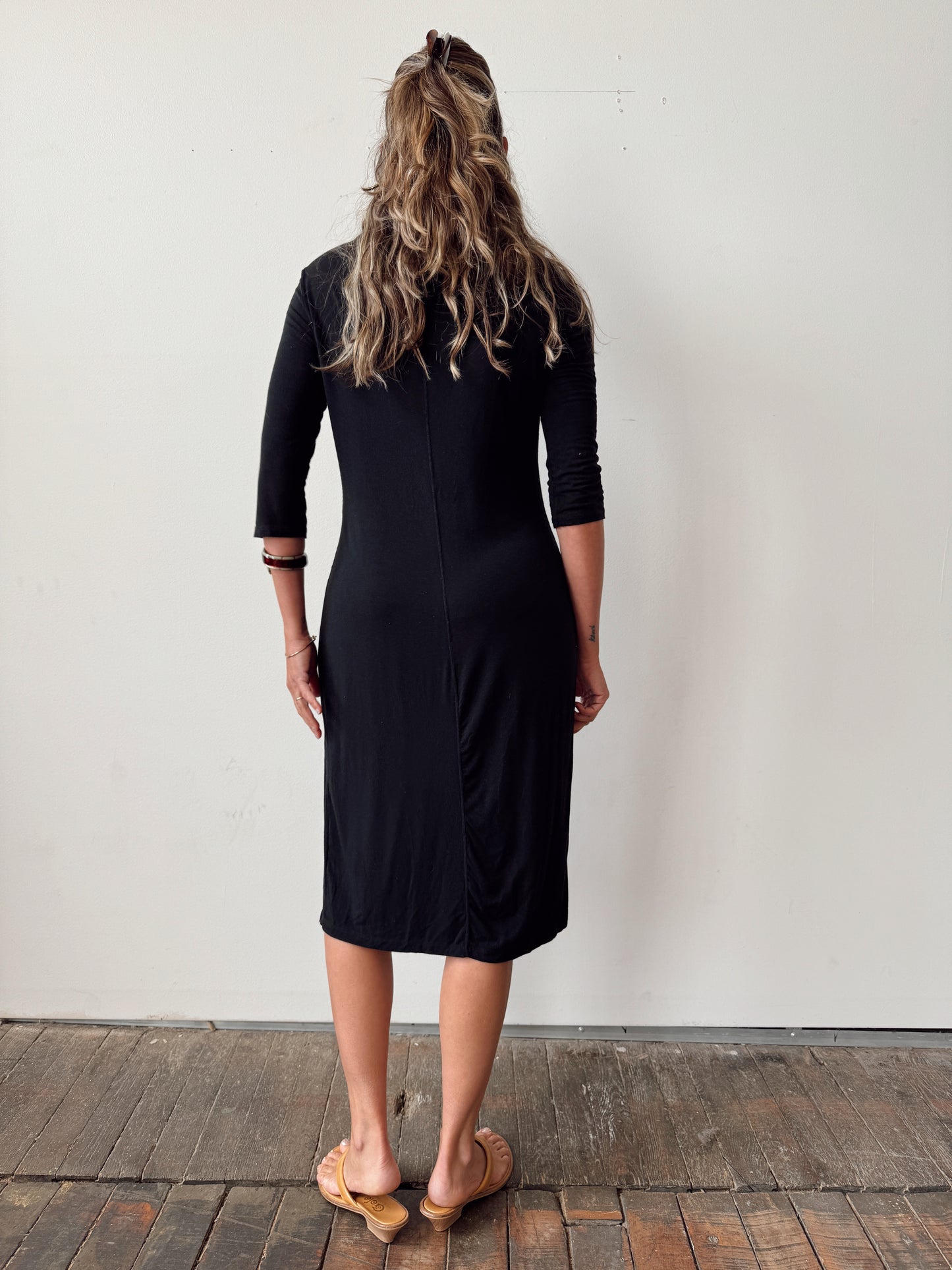 Donna Karan Made in Italy Knit Stretch Dress (L)
