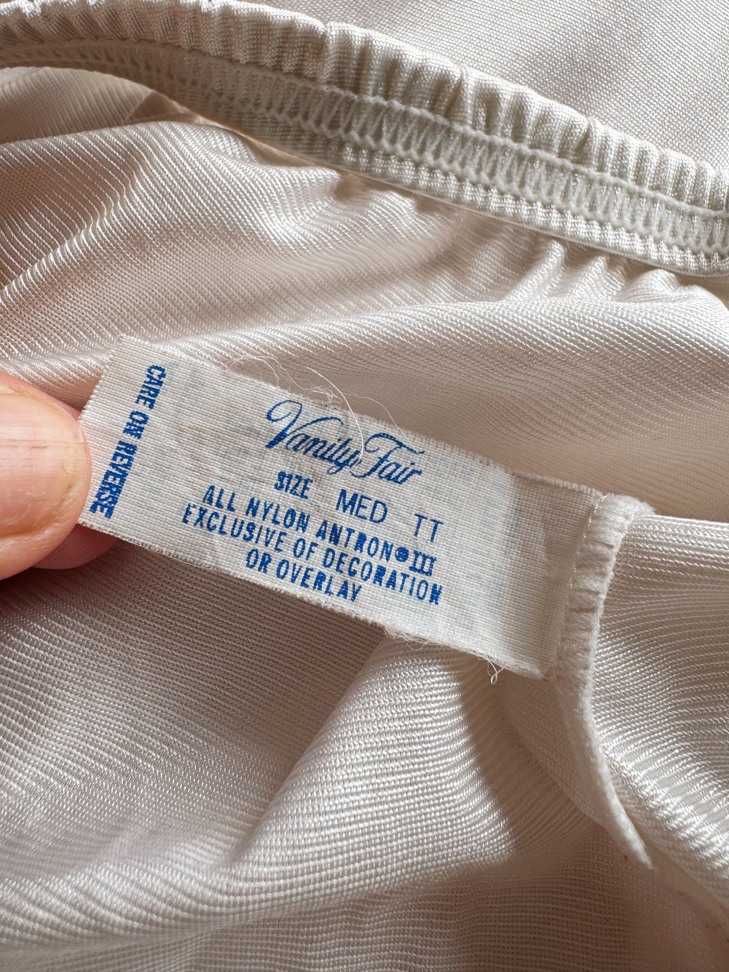 80s High Slit White Slip Skirt (26")