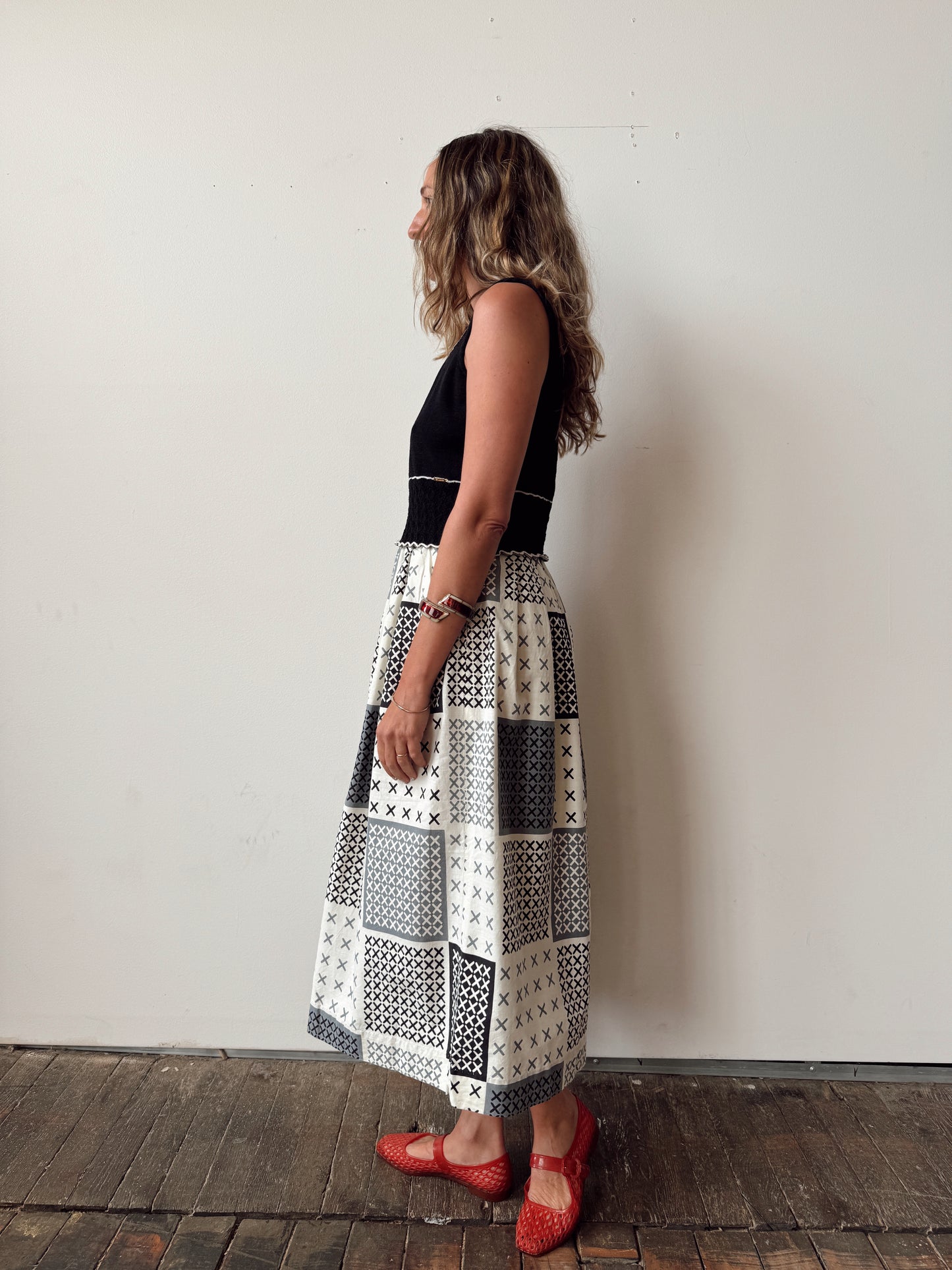 Graphic 70s Cotton Midi Skirt (25")