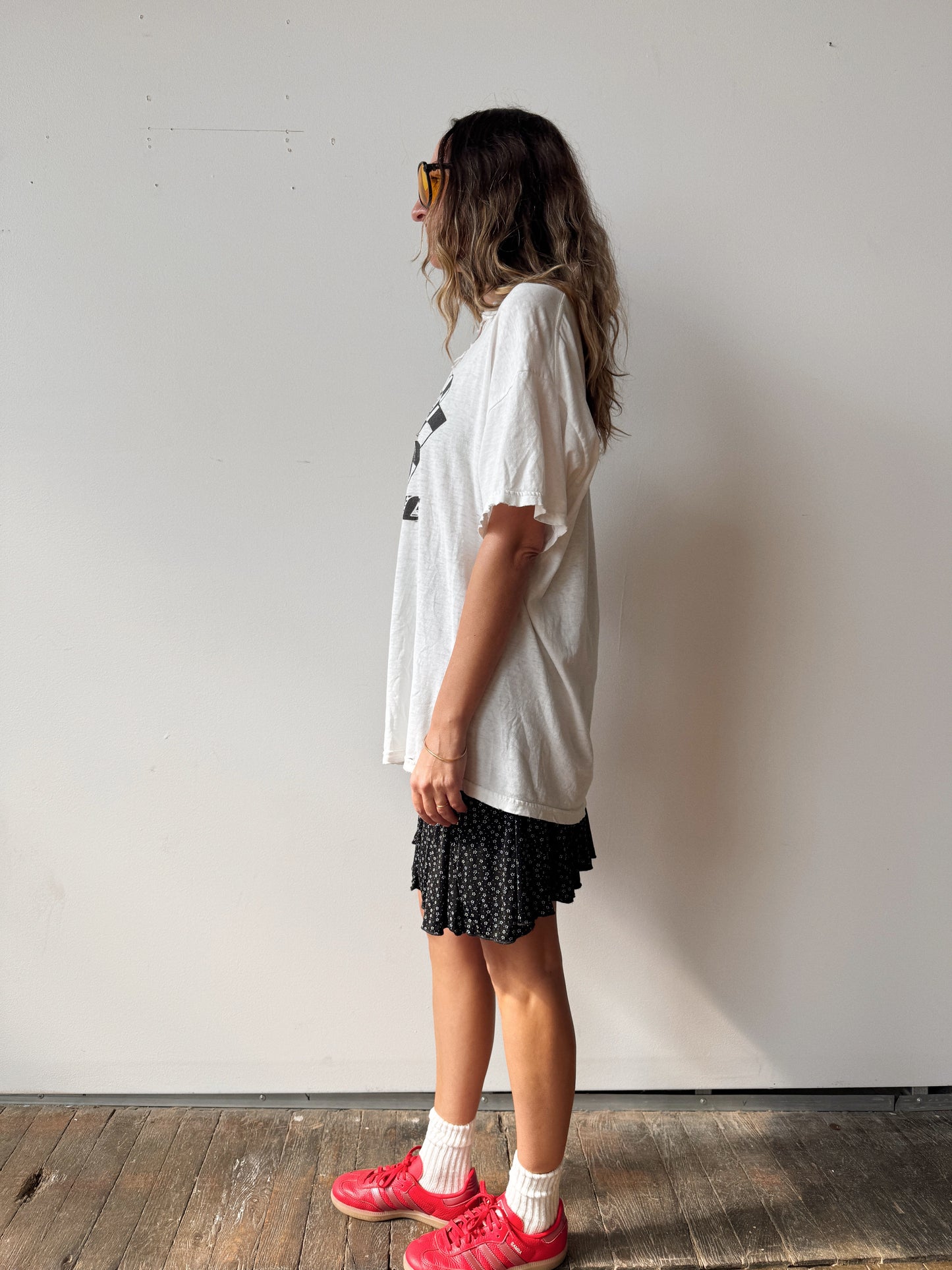 Racing Distressed Thin 90s T-Shirt (Mens L)