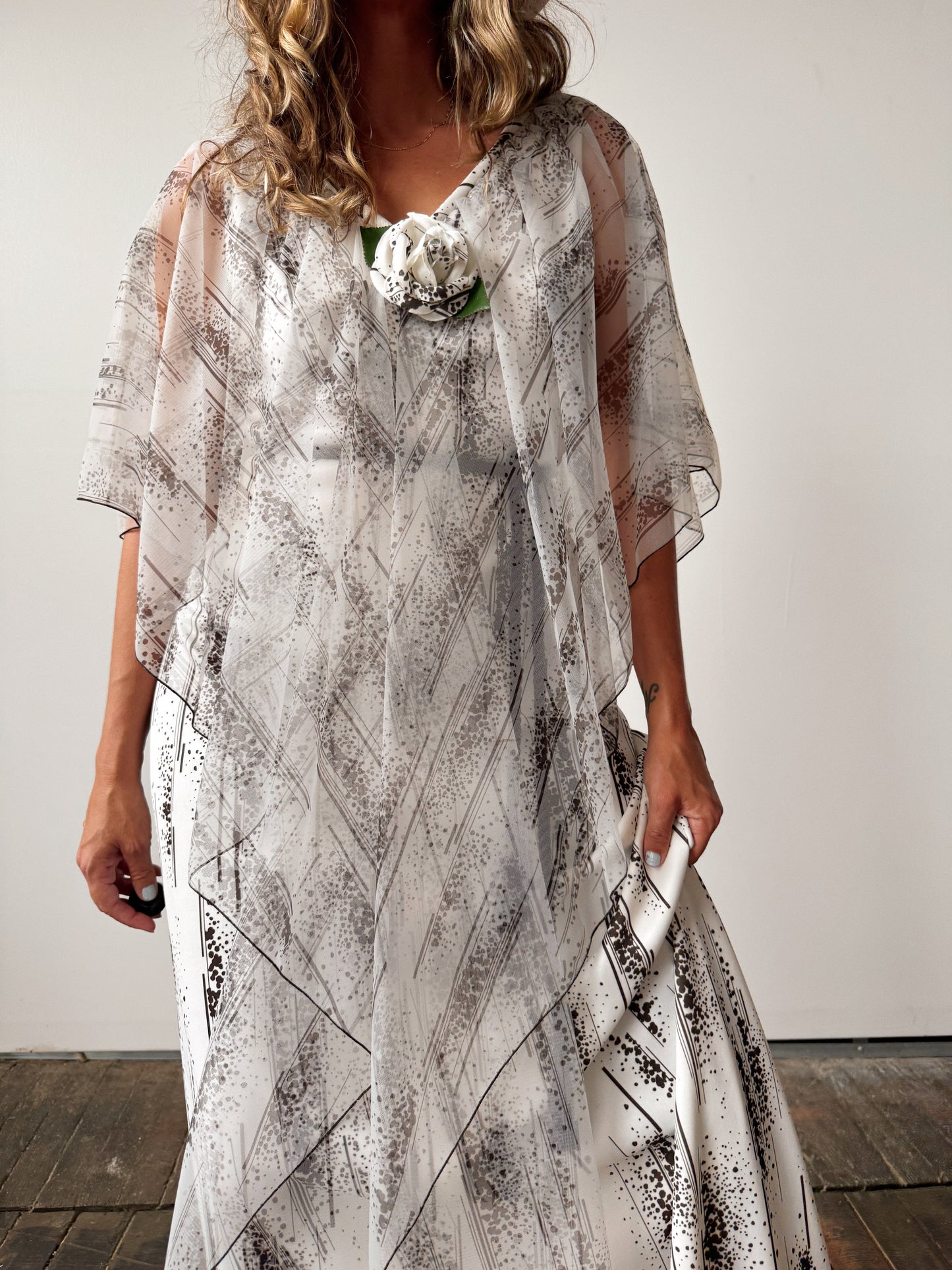 70s Brown and White Sheath Layered Dress (M)