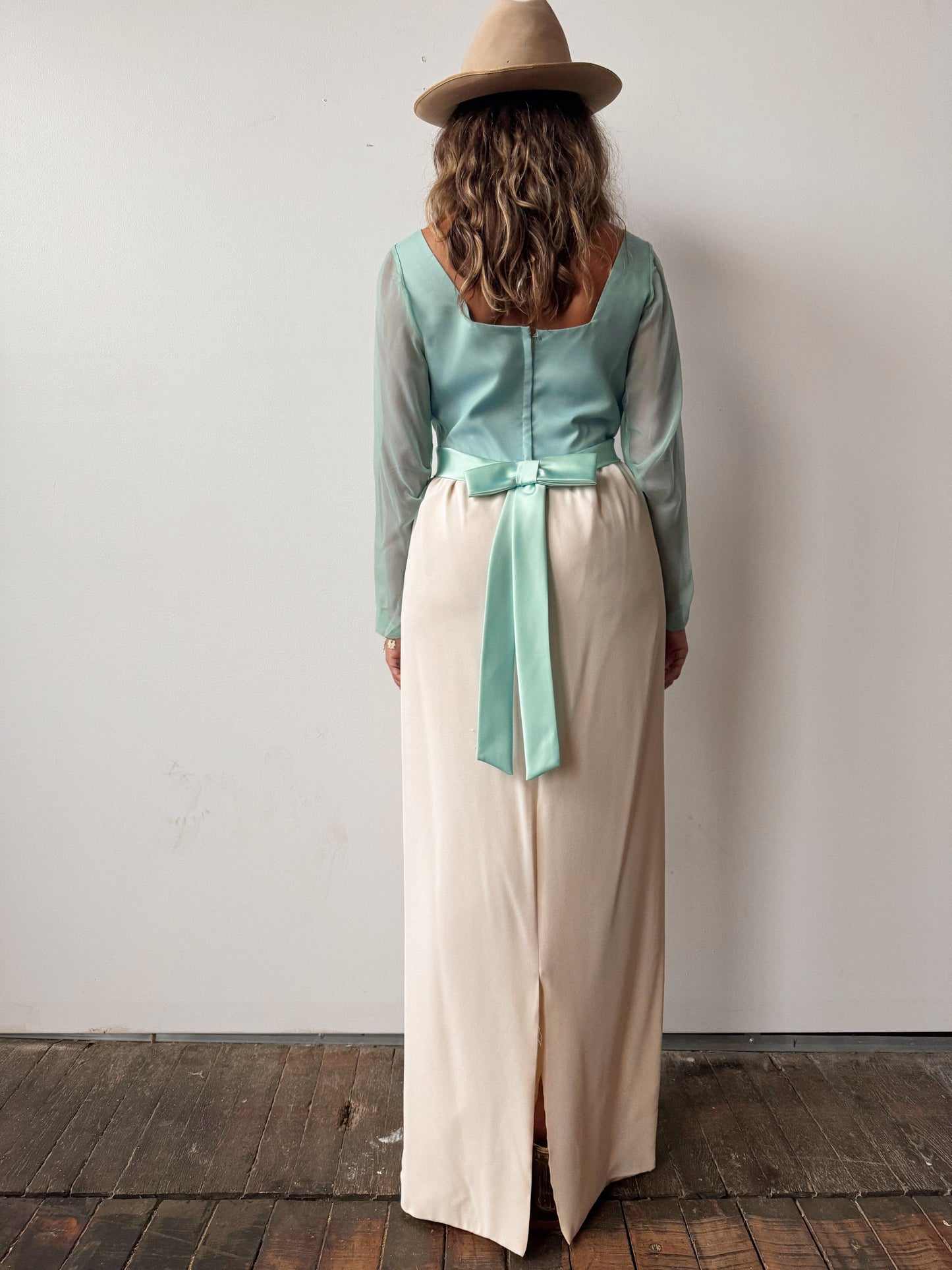 Chiffon 60s Seafoam and Cream Formal Dress (M)