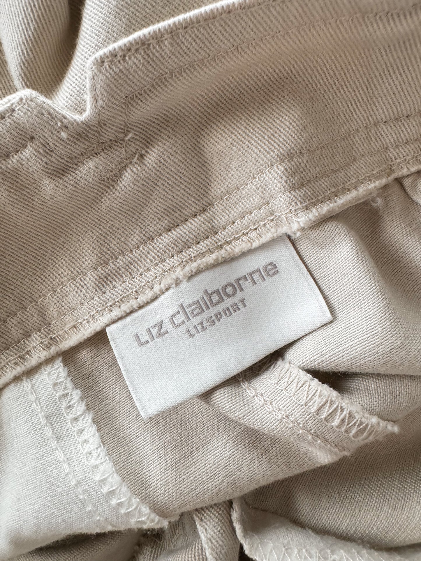 Pleated 90s Khaki Tapered Pant (26")