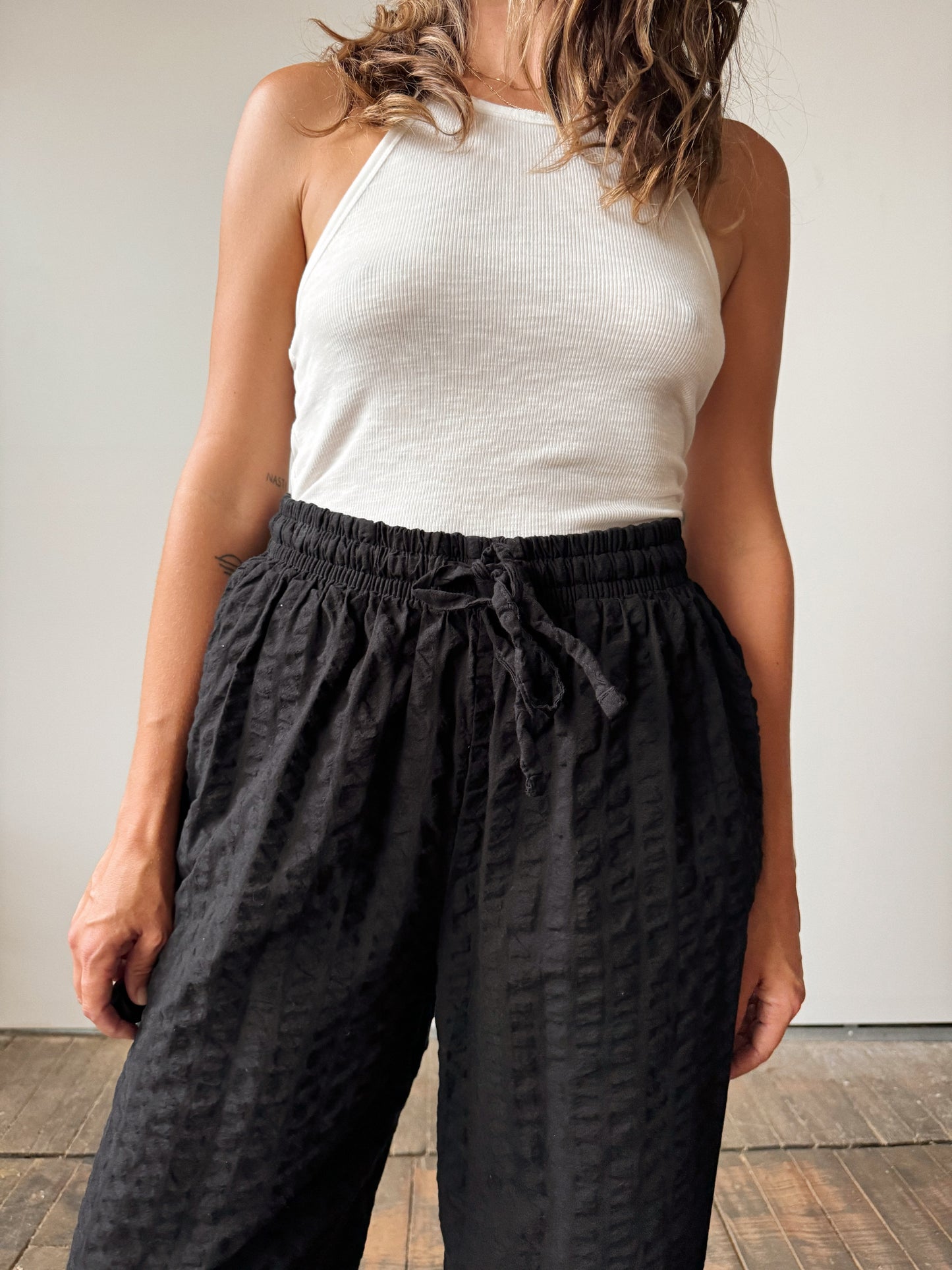 Textured Drawstring Day Pant (M)