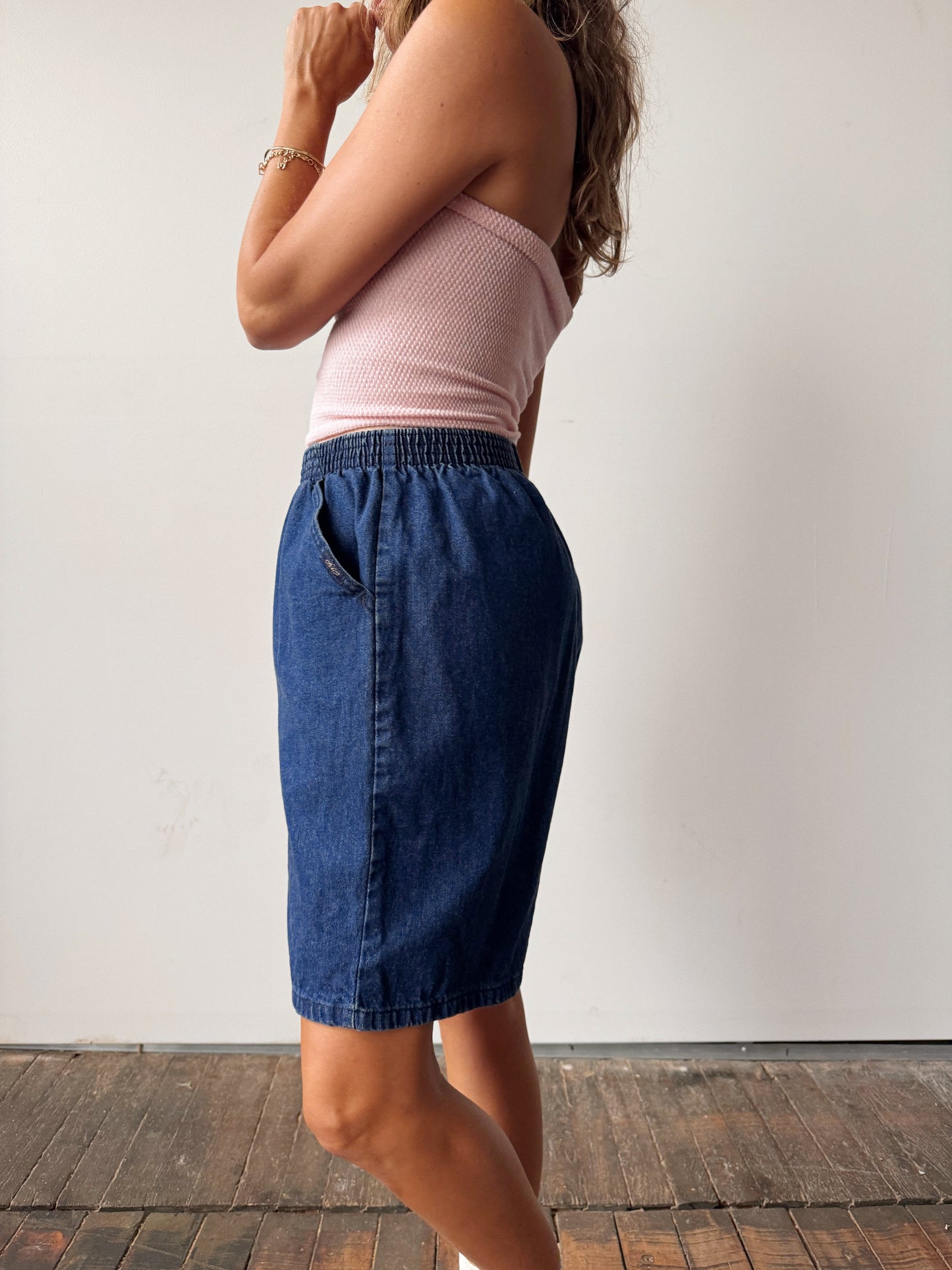 90s Chic Dark Denim Shorts (27")