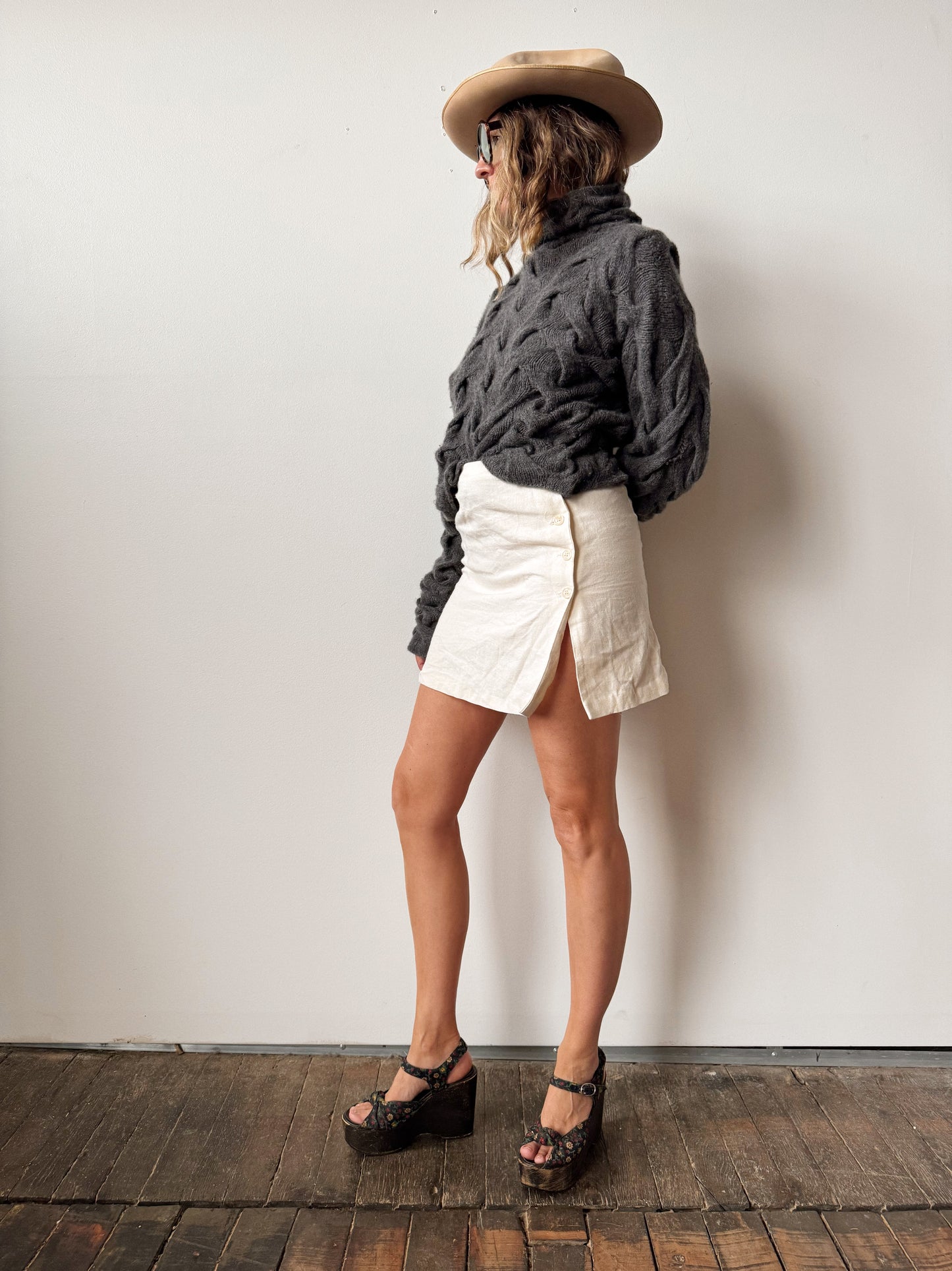 Linen Mini Skirt with Side Button (27")