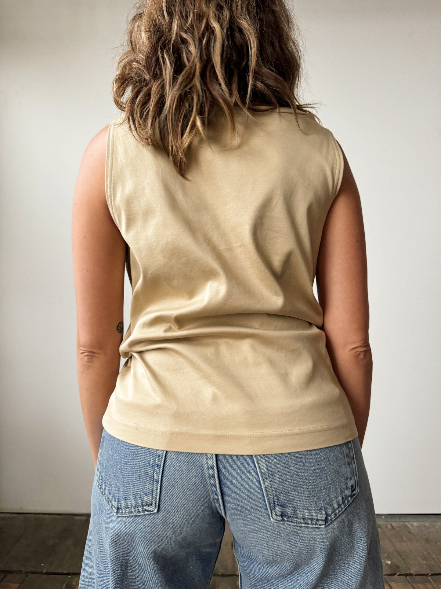 Beige 90s Saks Tank (M)