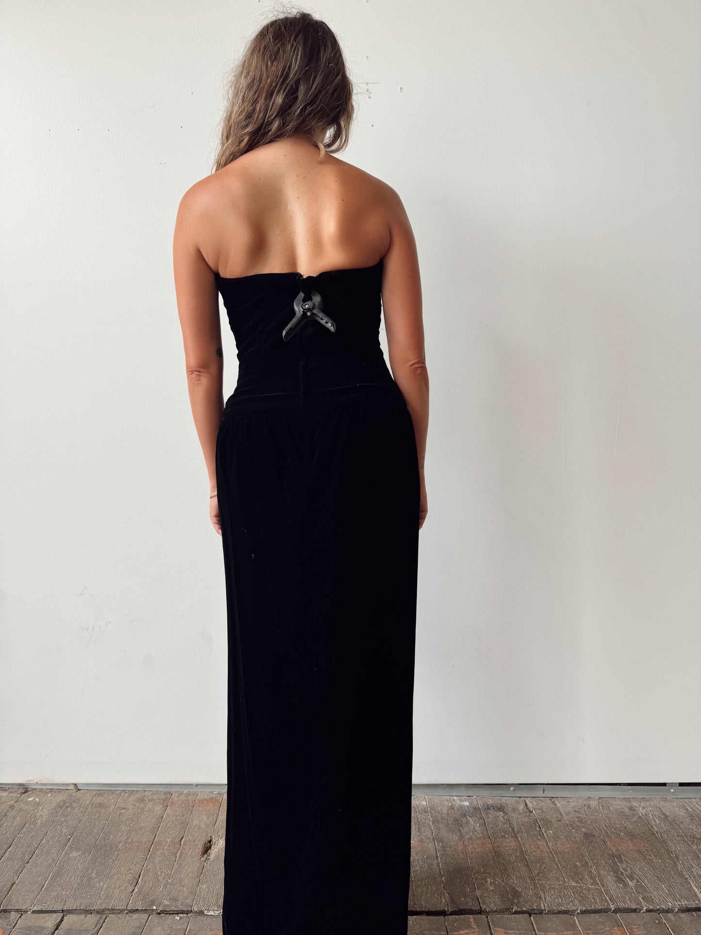 80s Vintage Victor Costa Strapless Velvet Draped Tulip Evening Dress (M)