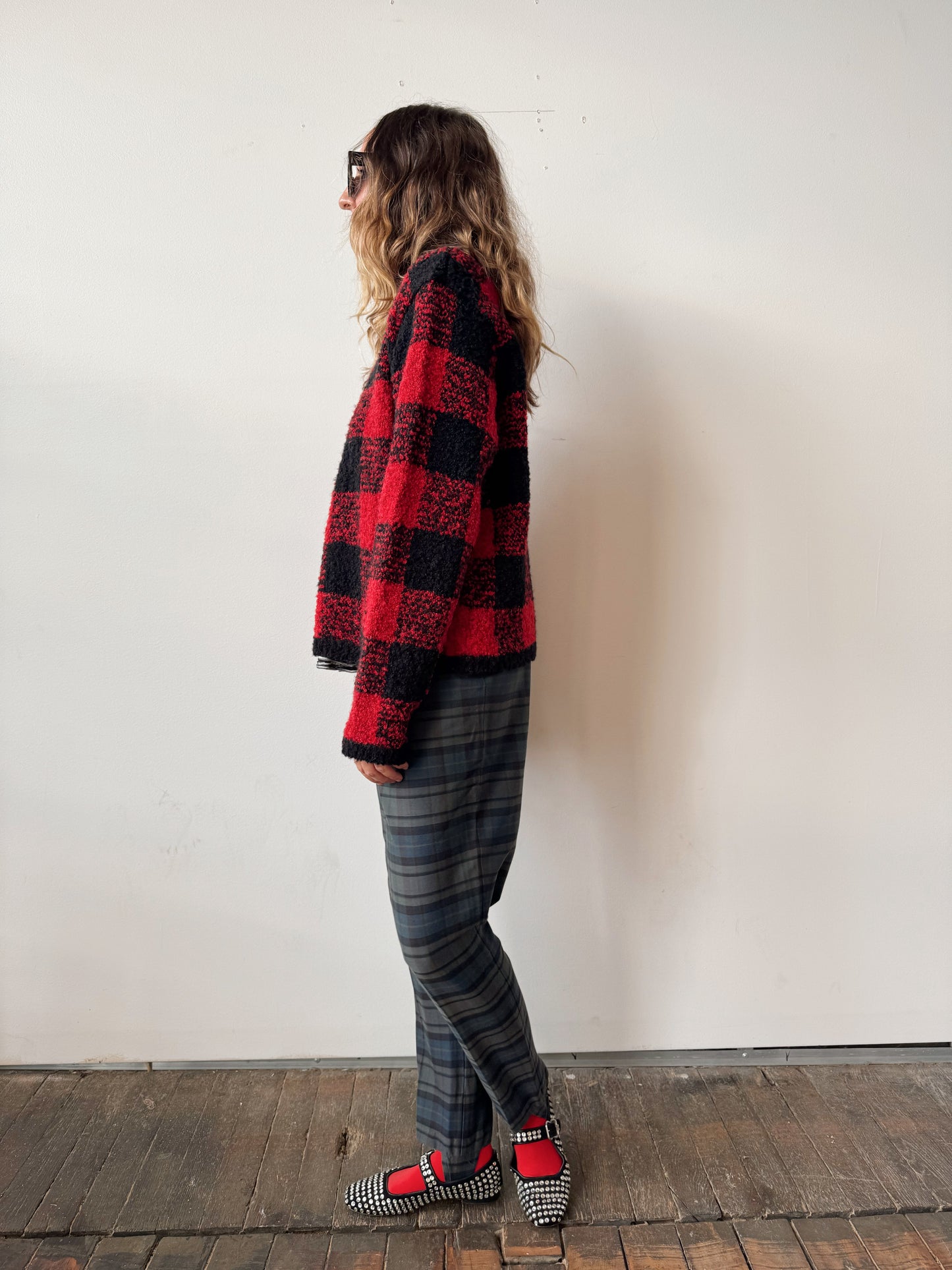 Buffalo Plaid 90s Boucle Cardigan Sweater (M)