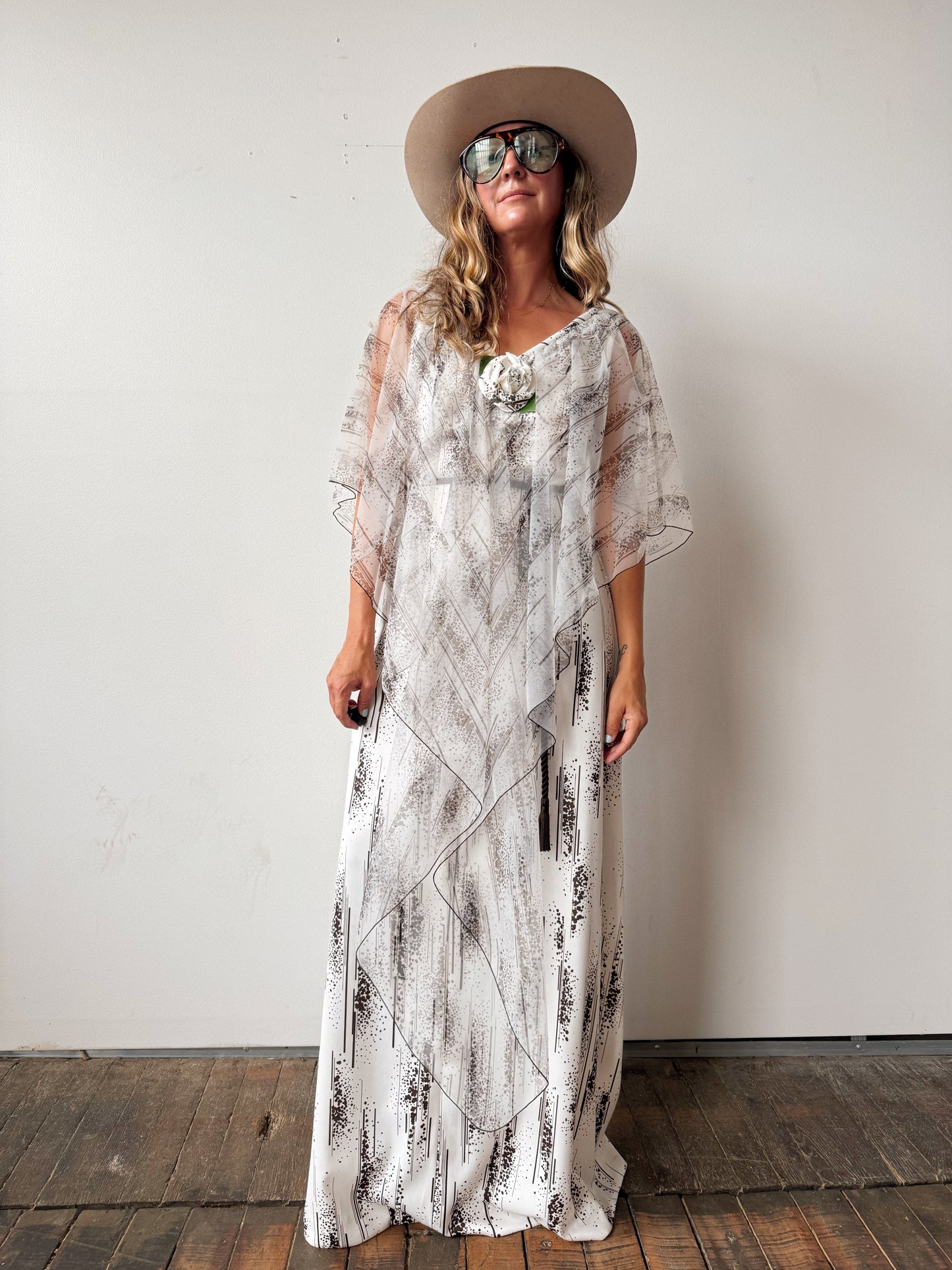 70s Brown and White Sheath Layered Dress (M)