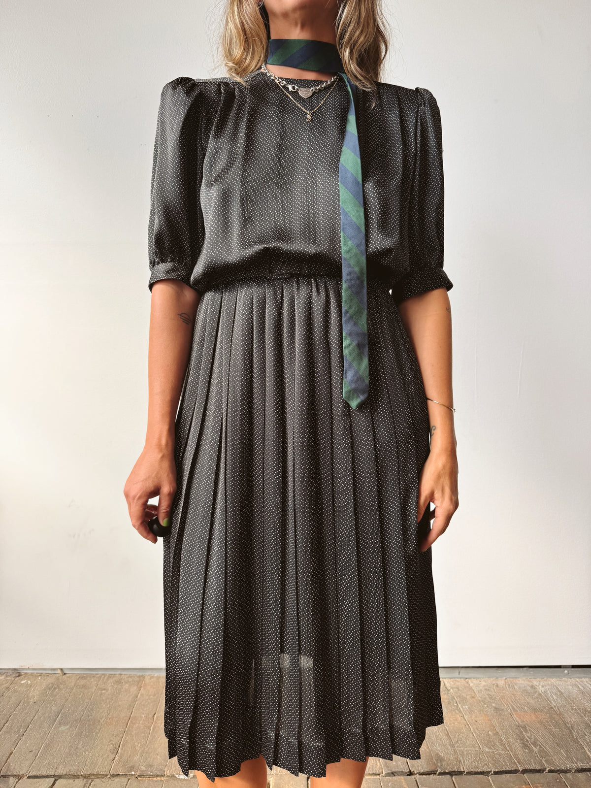 Ditzy Polka Dot Puff Sleeve 90s Pleat Dress (S)