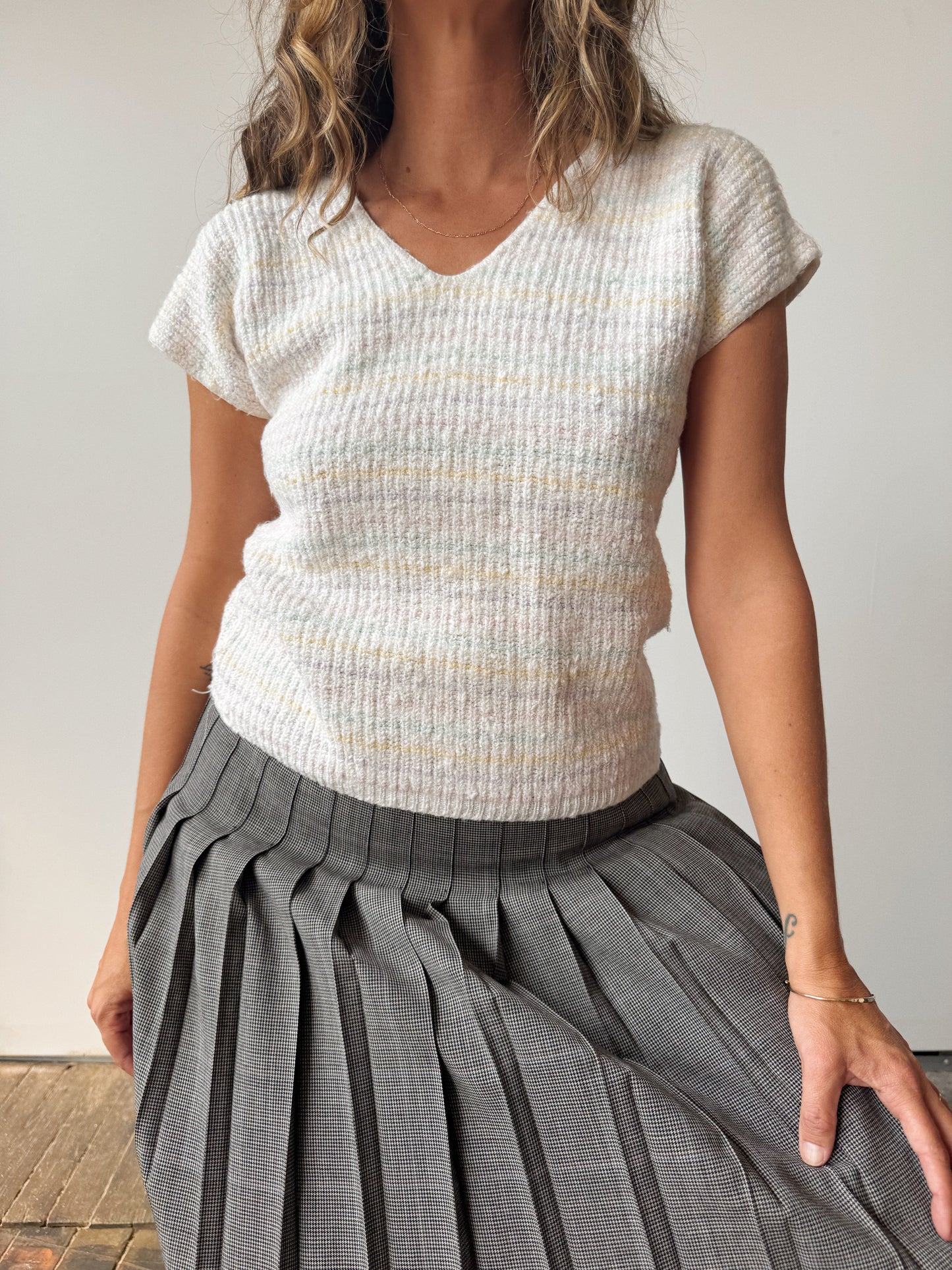 Marled Pastel V-Neck Sweater (S)