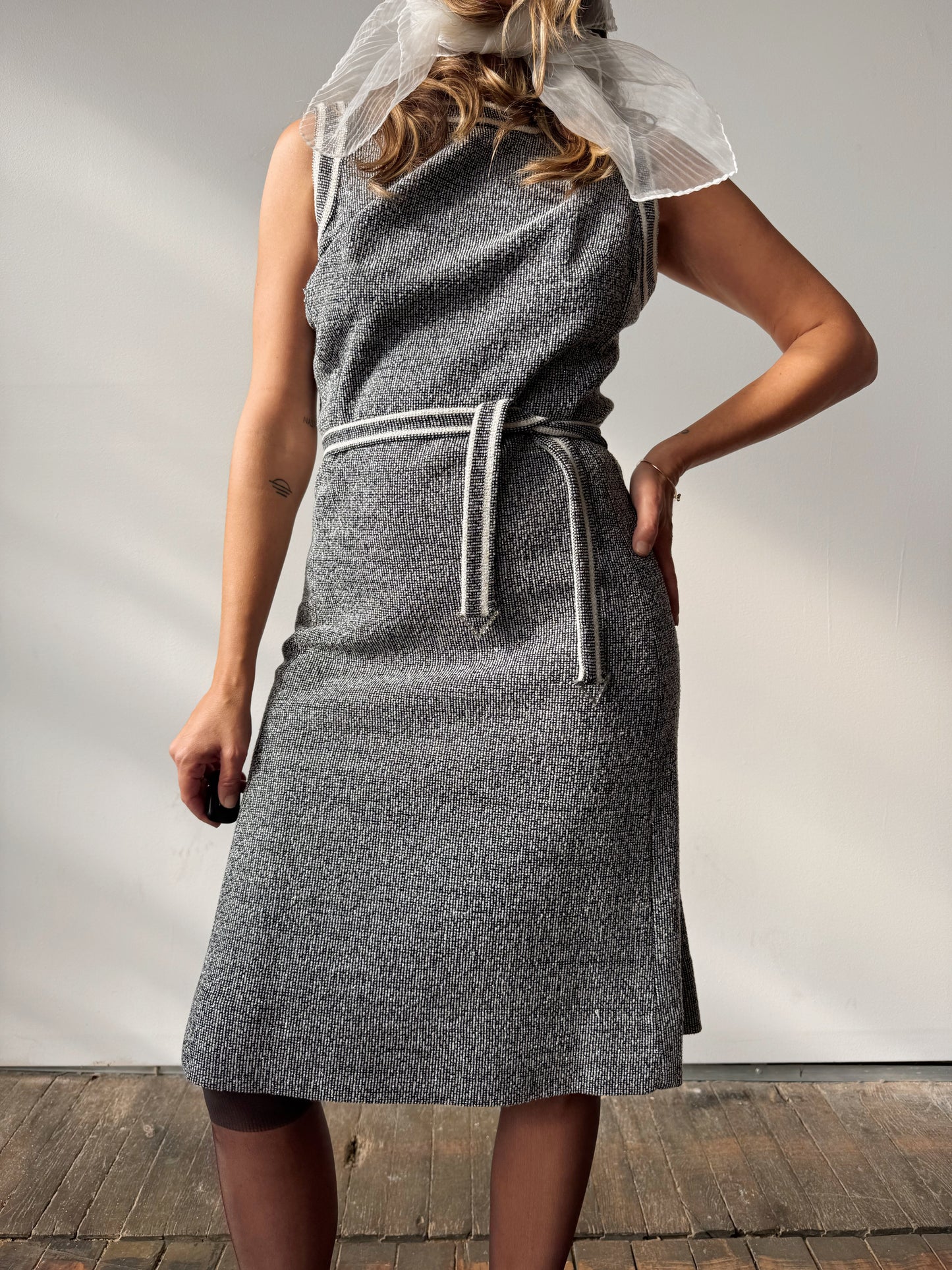 Vintage 70s PLW Silver Metallic Dress with Rhinestone Details (M)