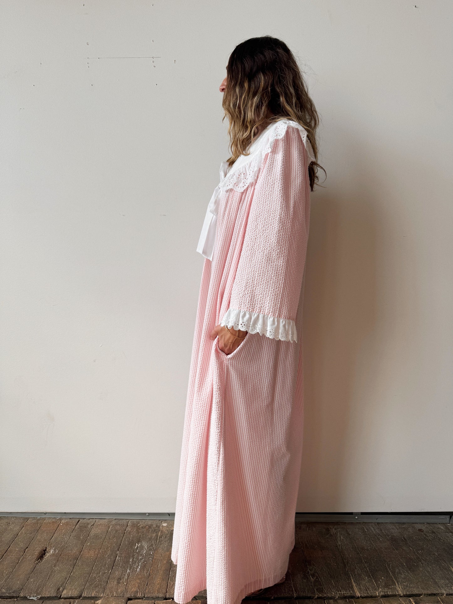 Seersucker Pink Cottage Robe (L)