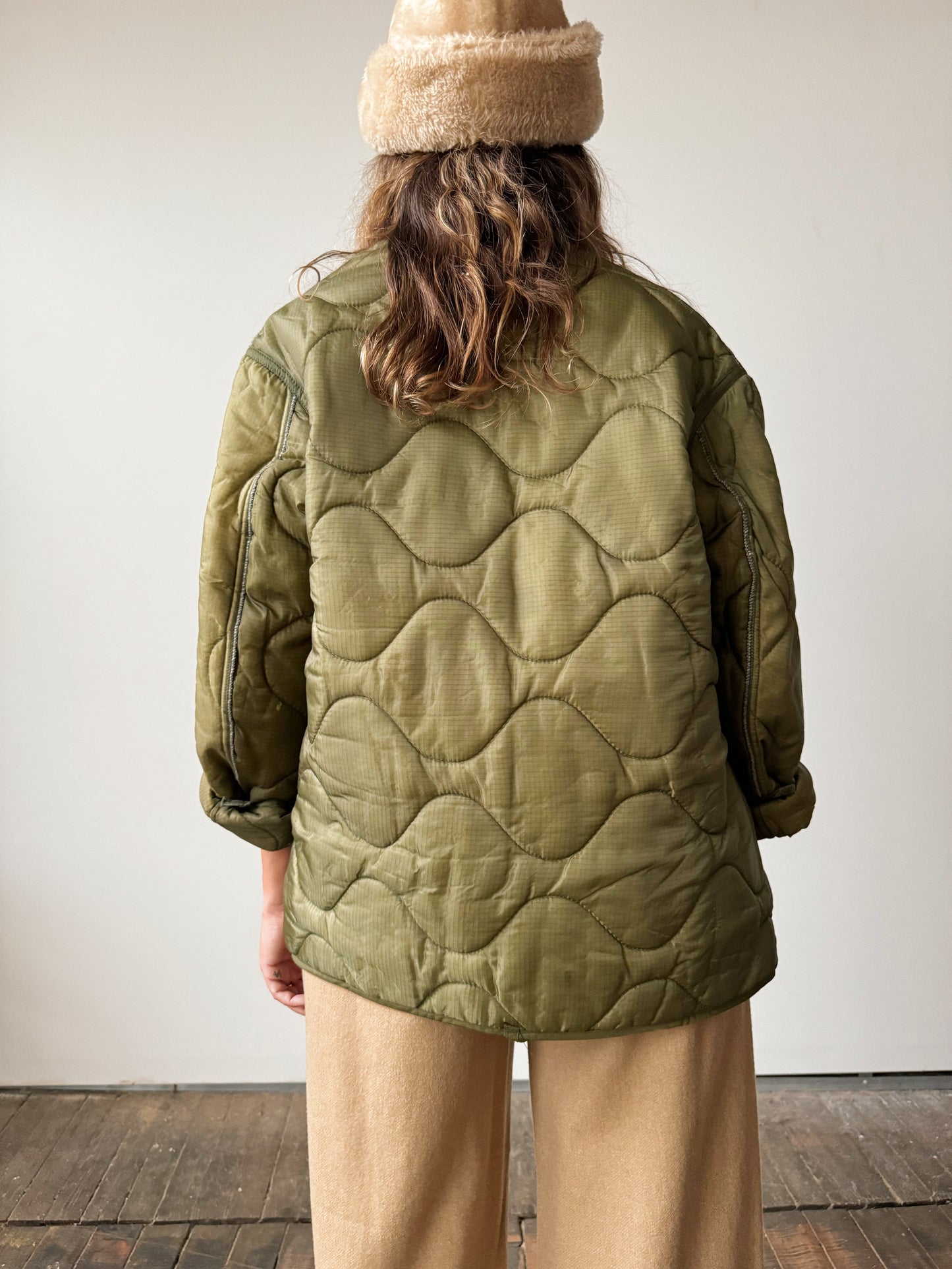 Army Green Liner Jacket Vintage Quilted Nylon Jacket (XS)