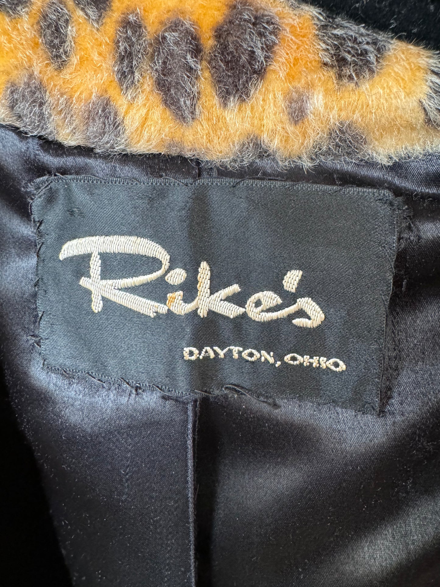 Rike's Safari Fur Double-Breasted Coat (M)