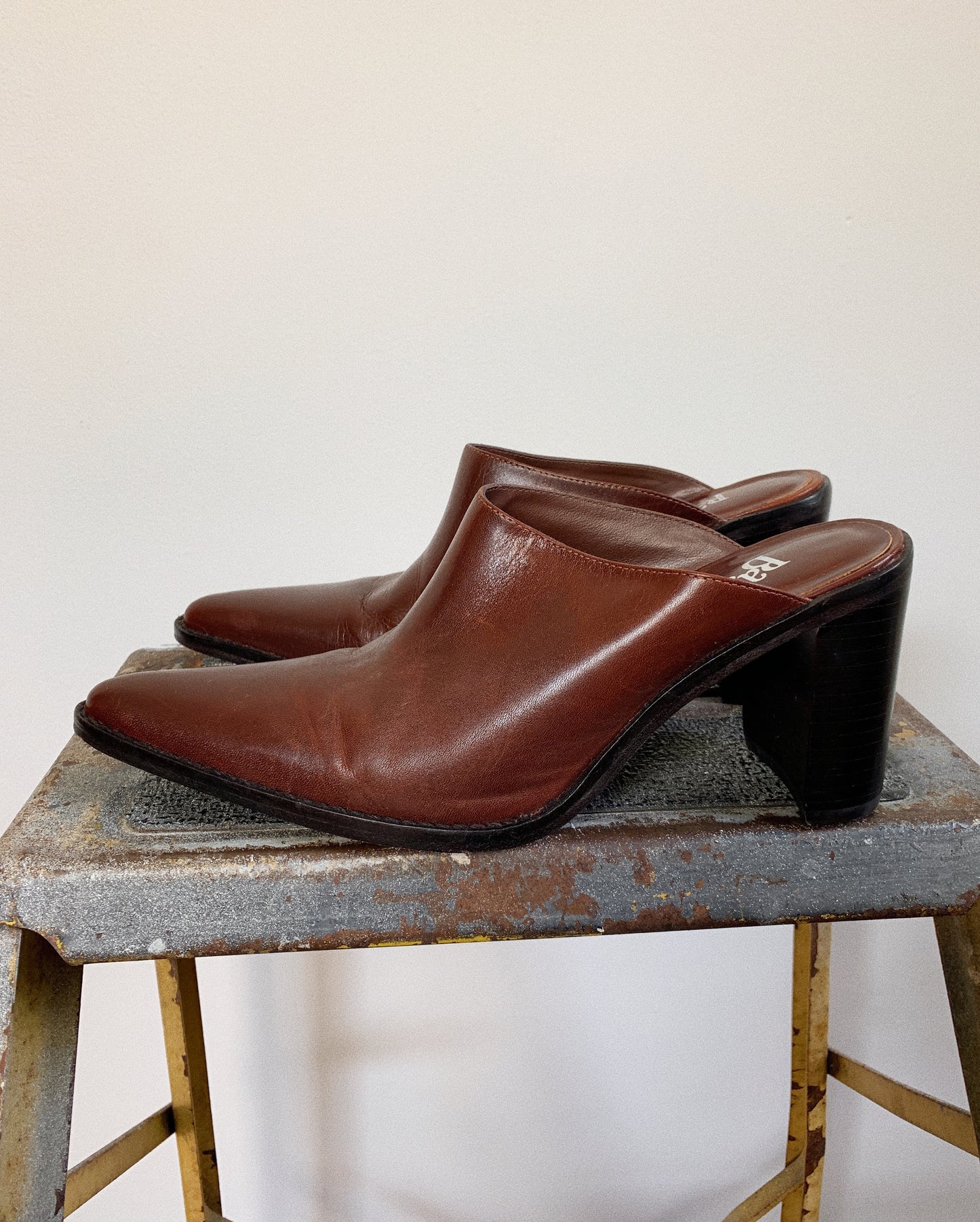 TOPANGA LEATHER MULE / 6.5