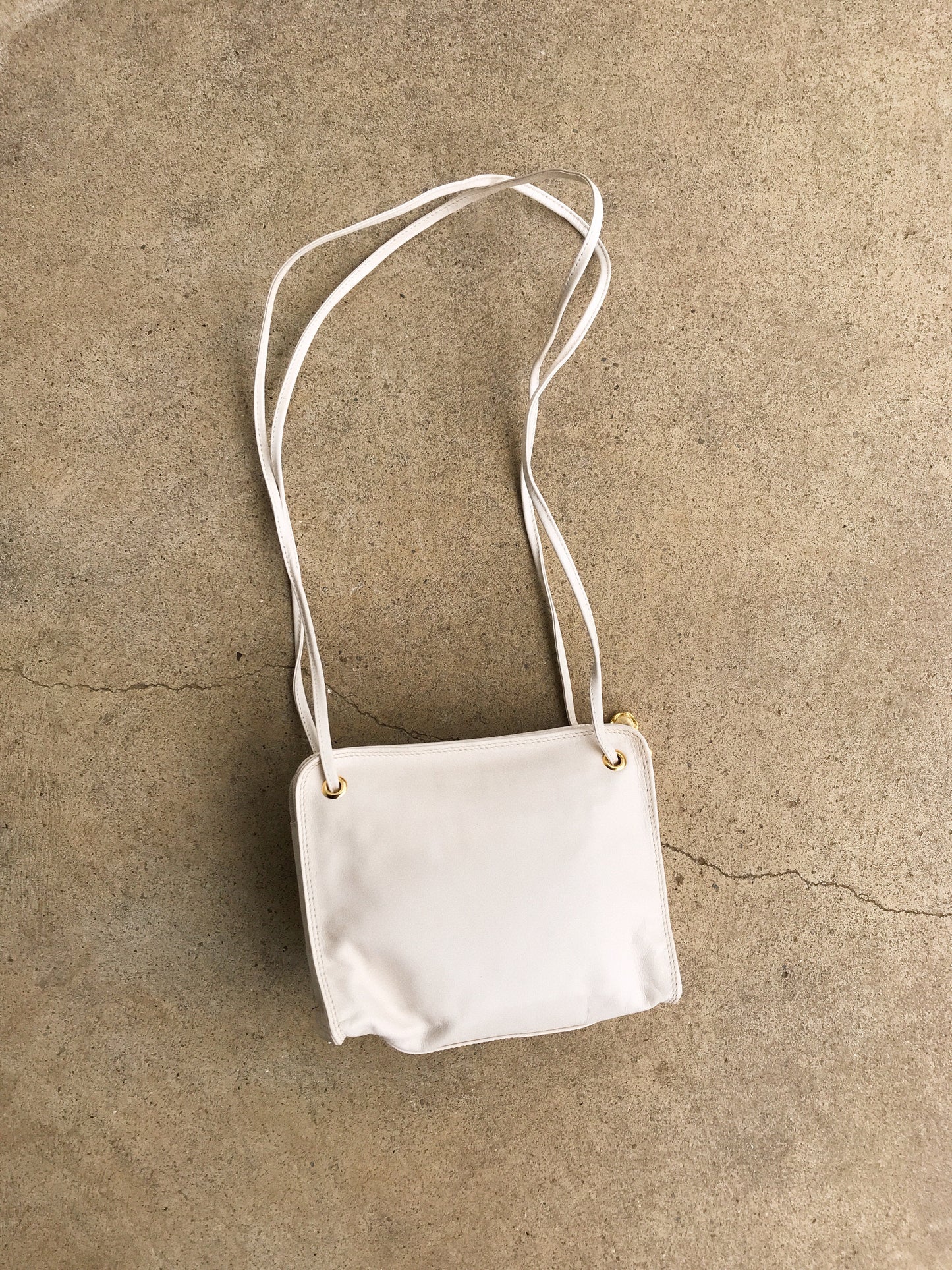 GRECIAN LEATHER BAG