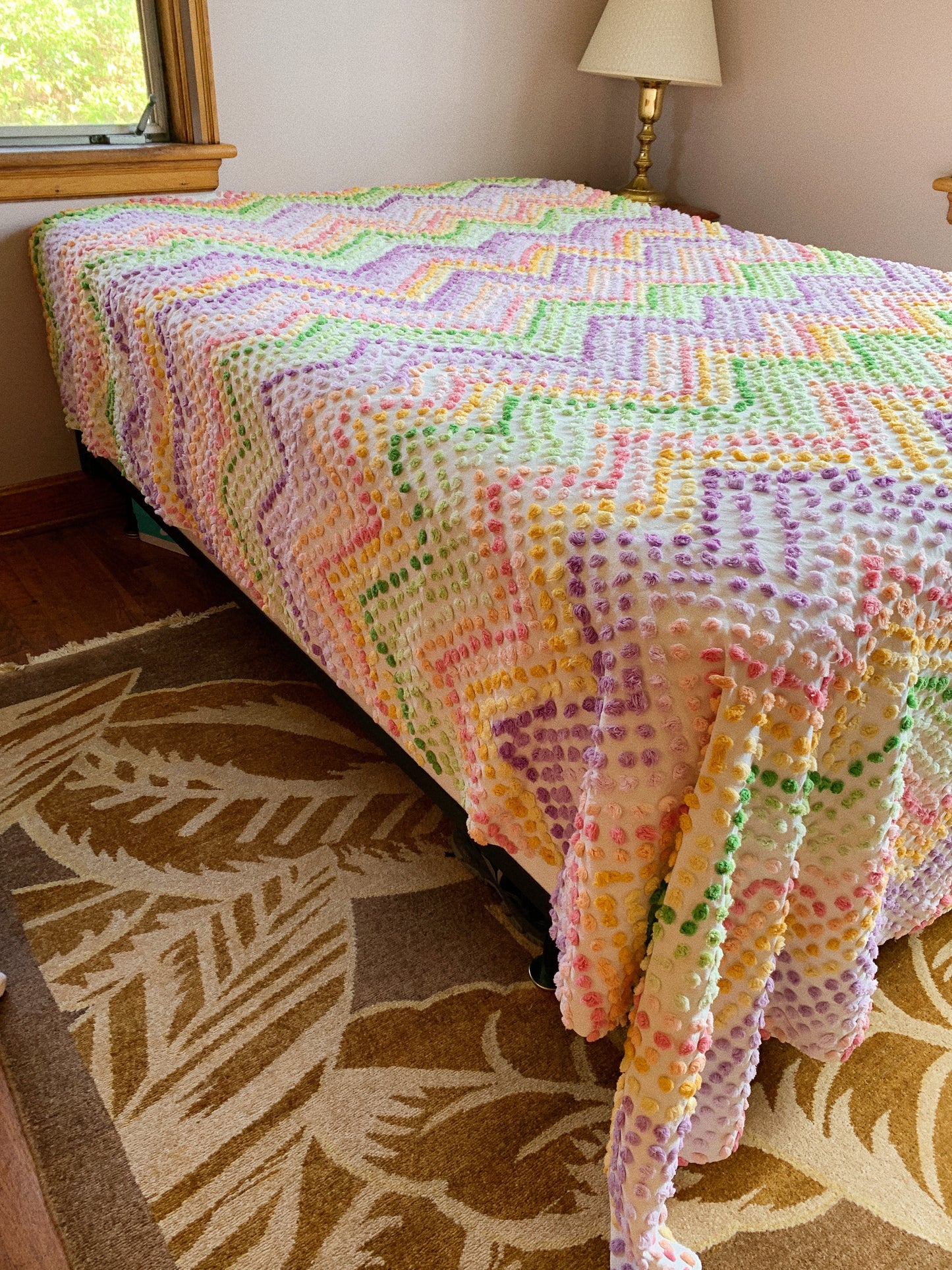 VINTAGE CHENILLE BEDSPREAD