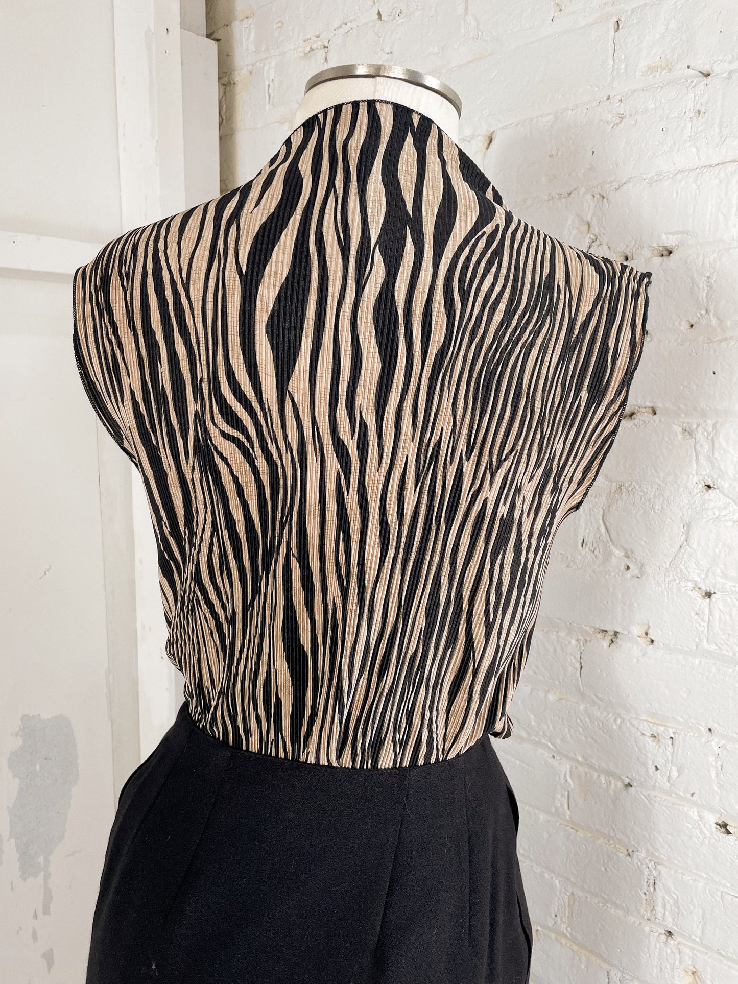 Animal Pleated Sleeveless Top