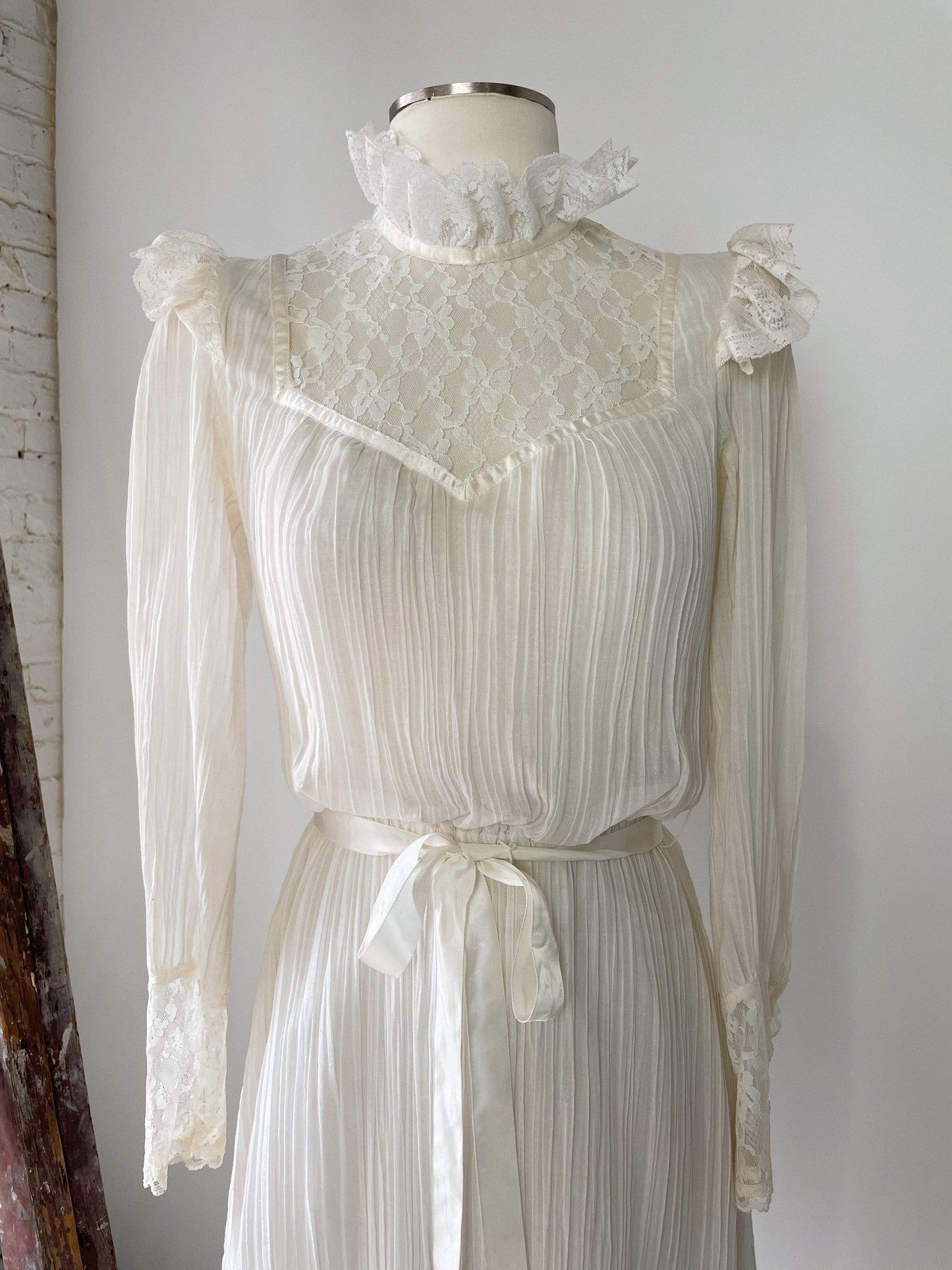 Act I New York 70s Cotton Lace Dress