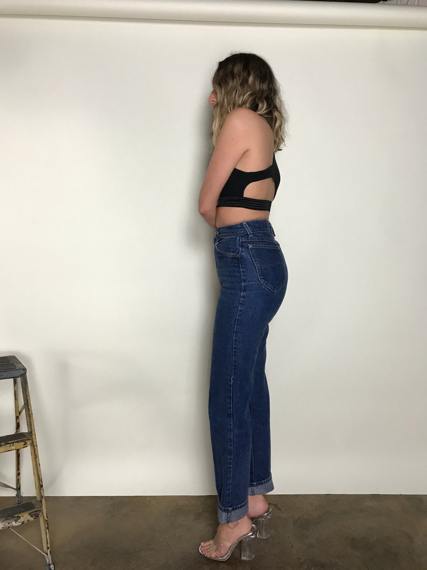 LEE JEANS / 24" x 31"