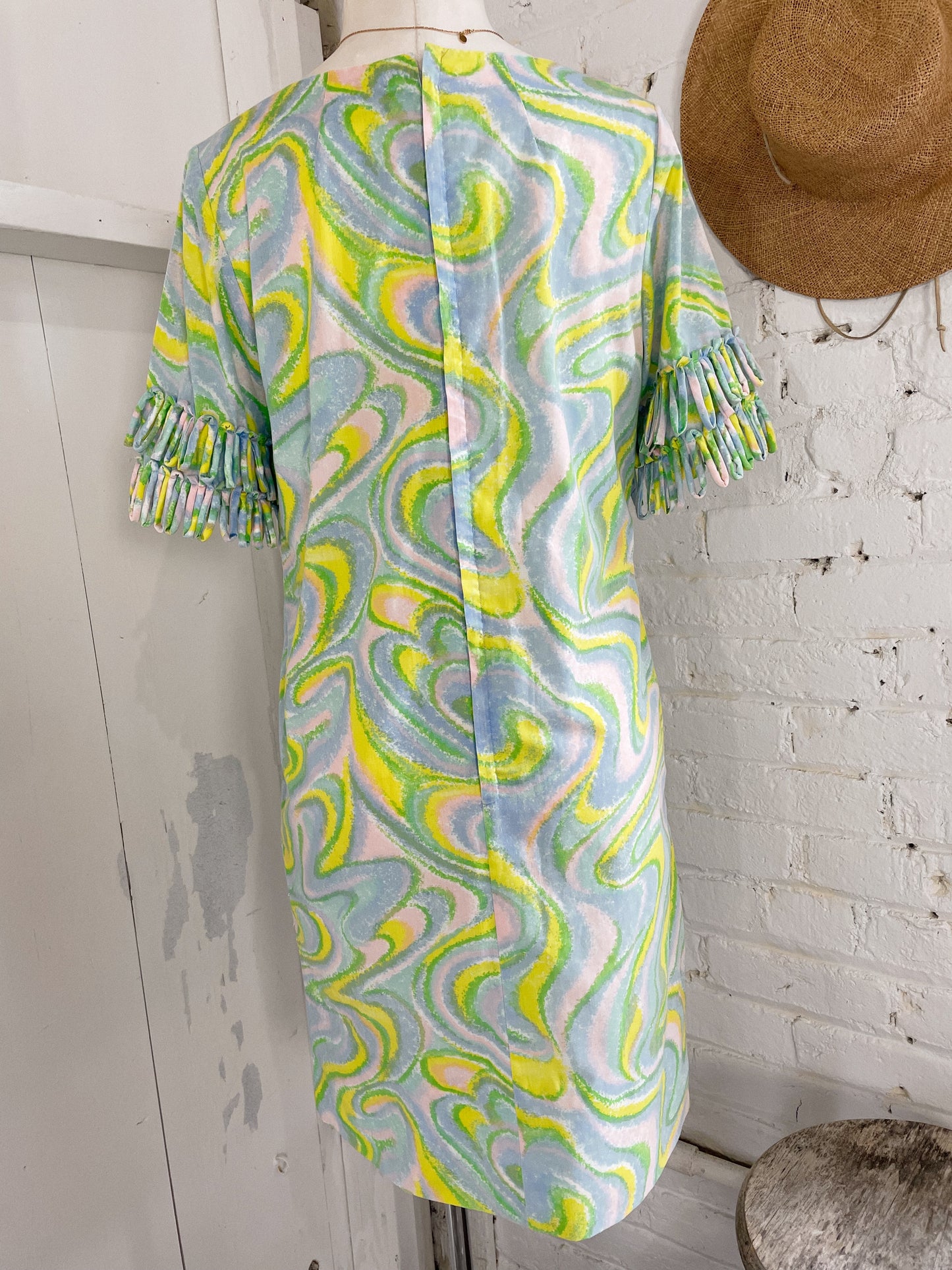 70s Swirl Dress with Loop Sleeves