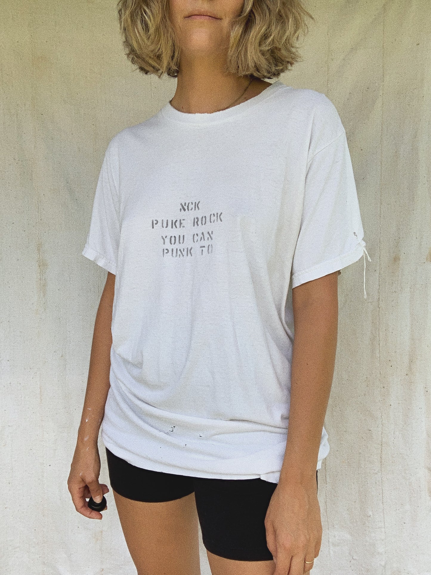 PUKE ROCK TEE / MEDIUM